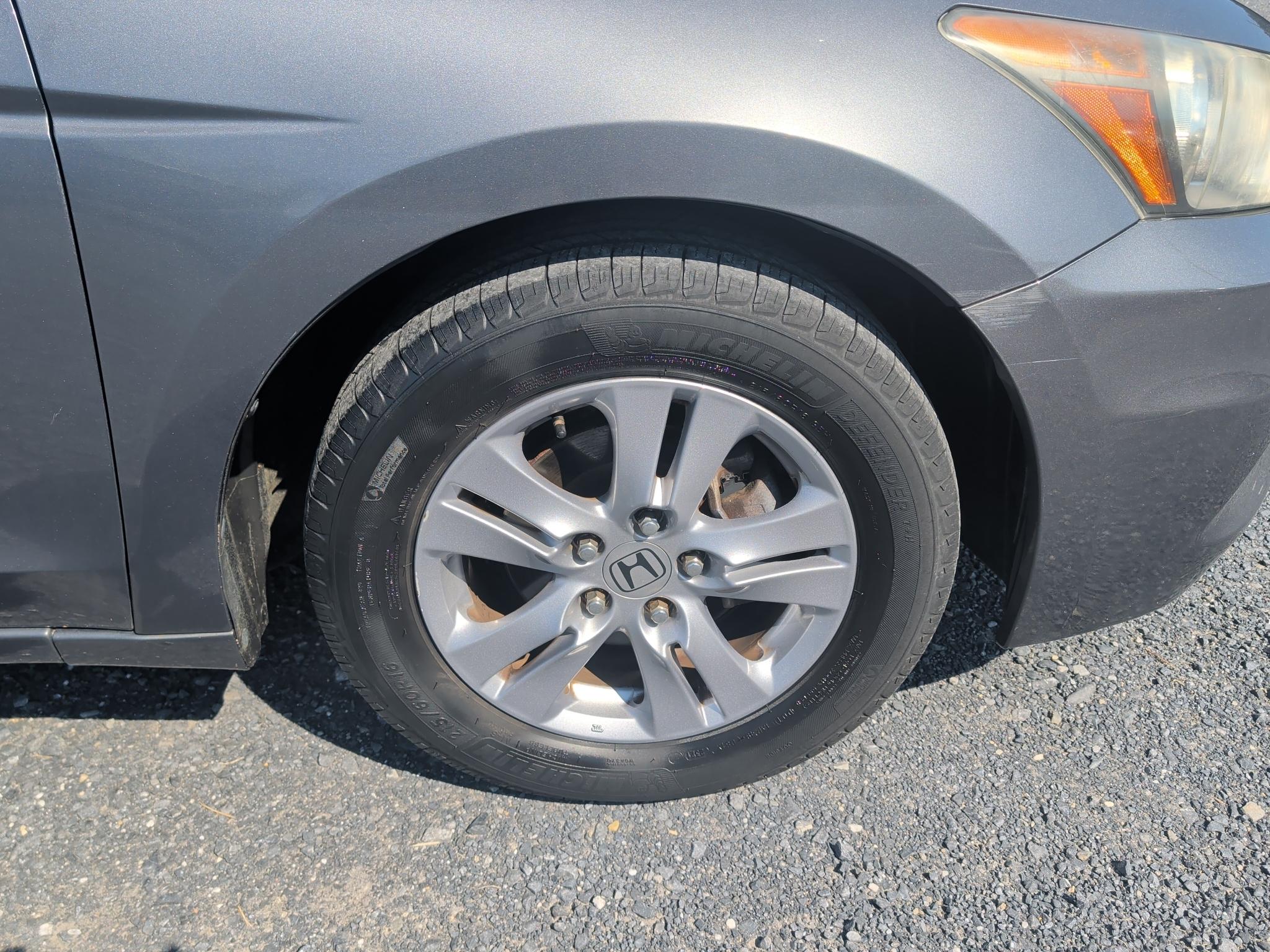 Honda Accord LX-P Sedan AT 2012