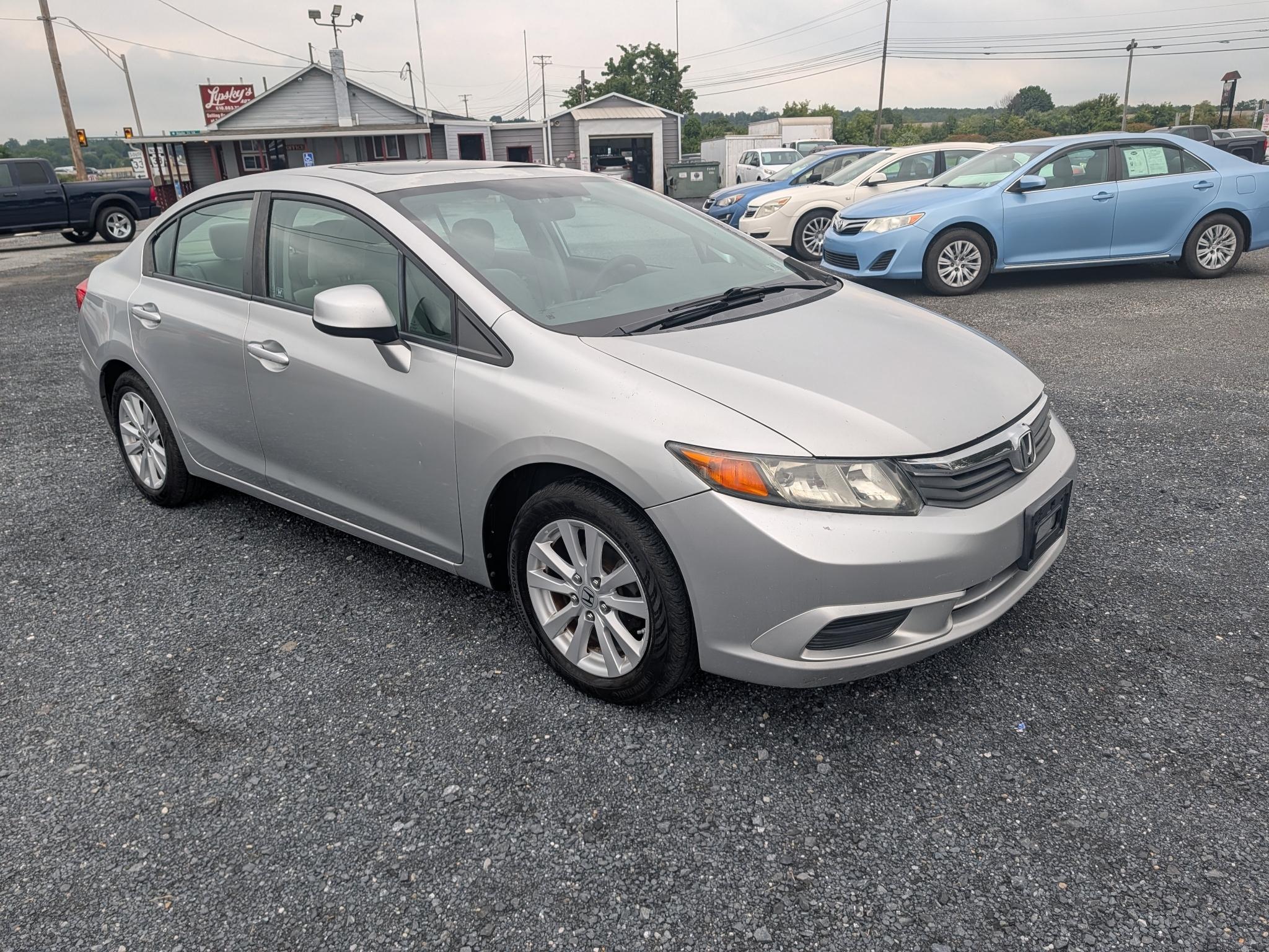 Honda Civic EX Sedan 5-Speed AT 2012