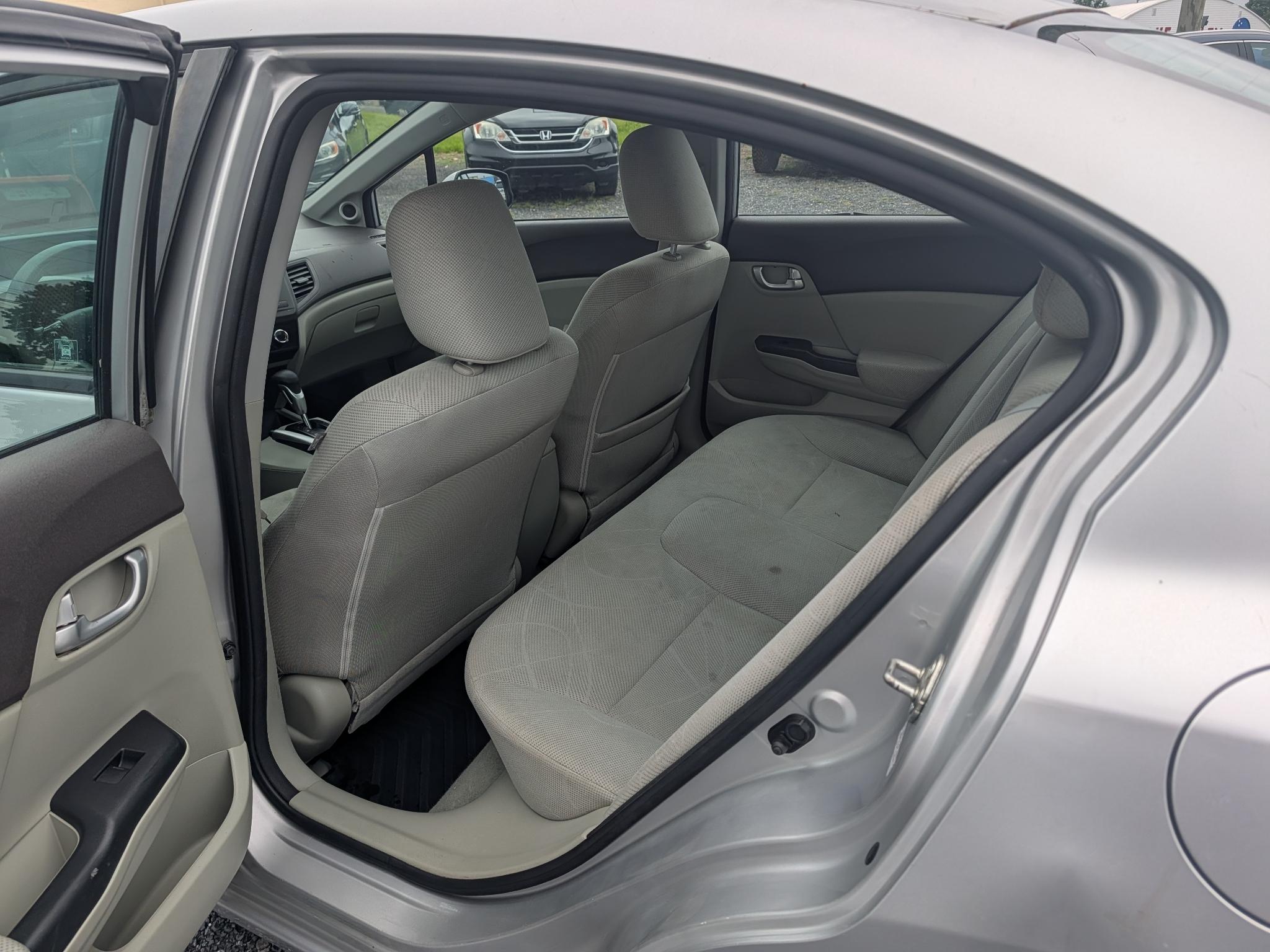 Honda Civic EX Sedan 5-Speed AT 2012