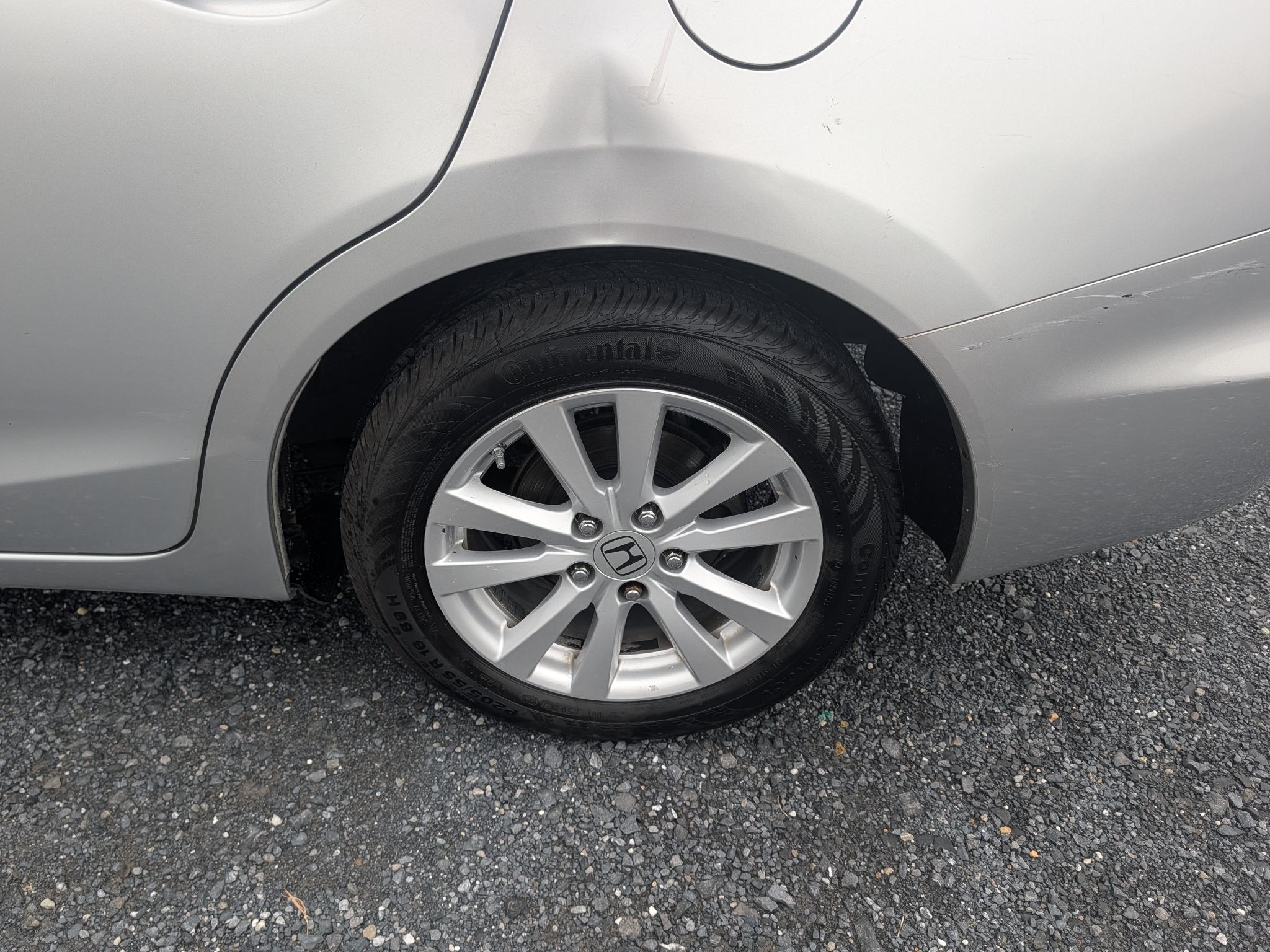 Honda Civic EX Sedan 5-Speed AT 2012