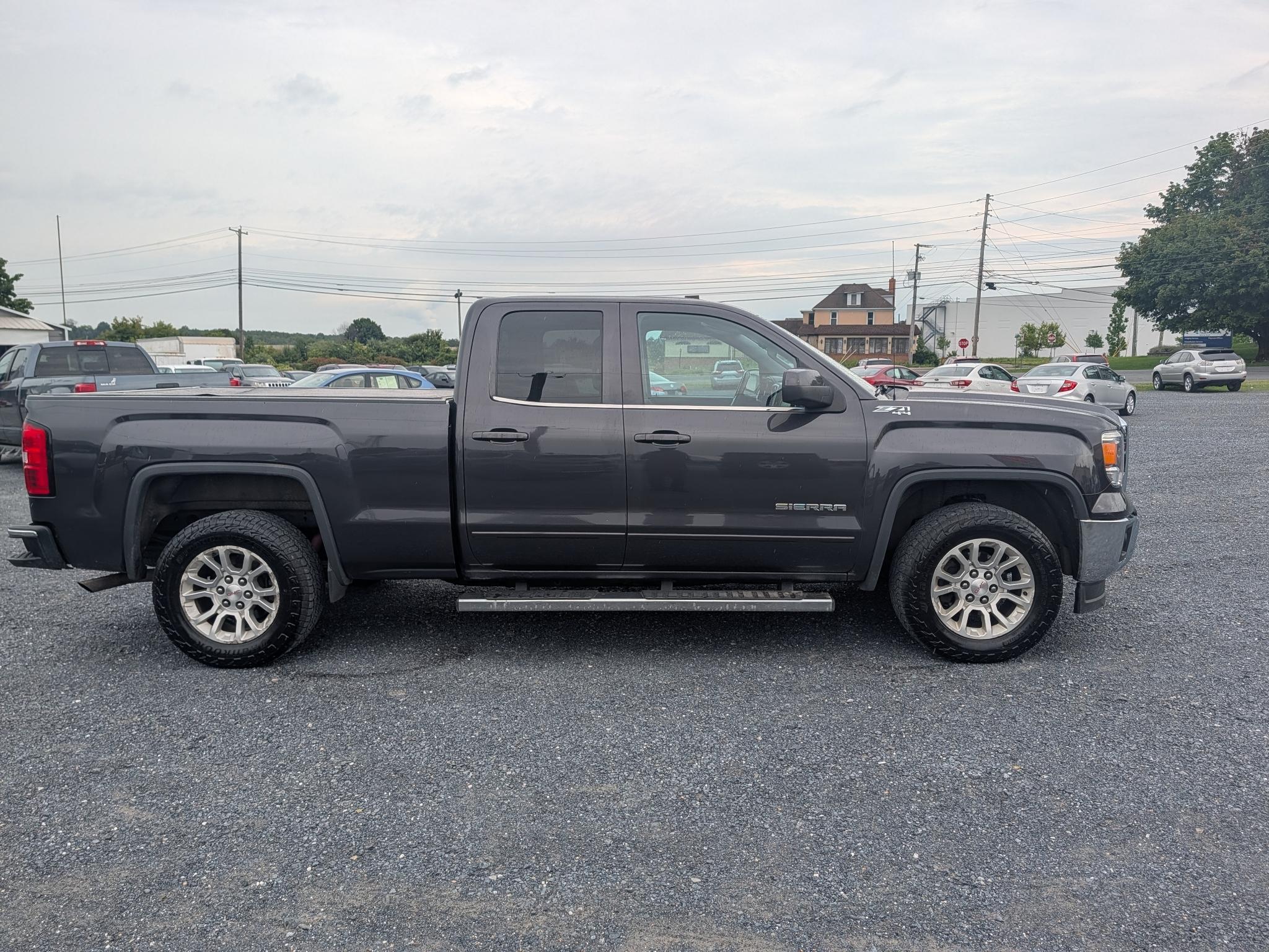 GMC Sierra 1500 SLE Double Cab 4WD 2015