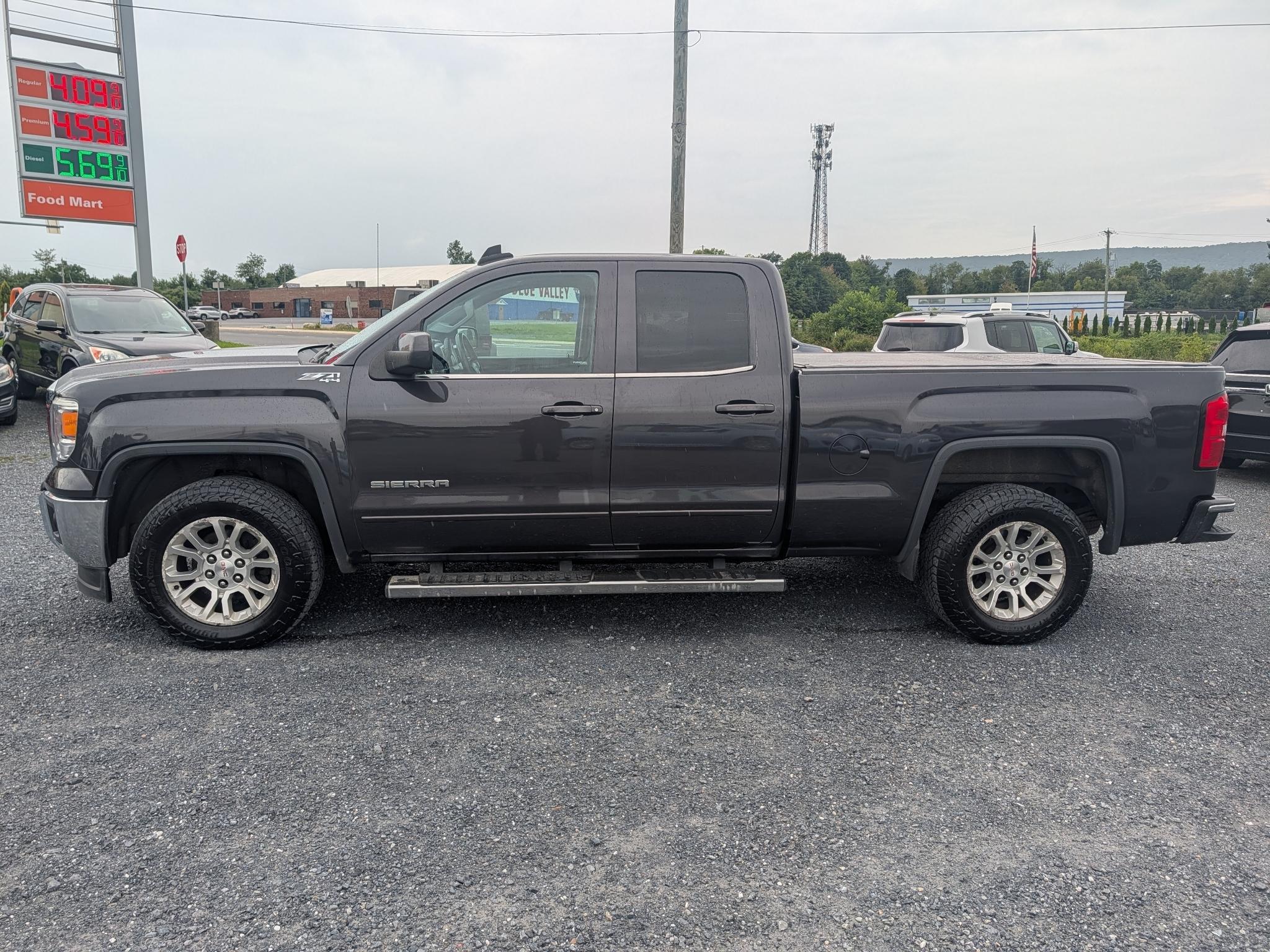 GMC Sierra 1500 SLE Double Cab 4WD 2015
