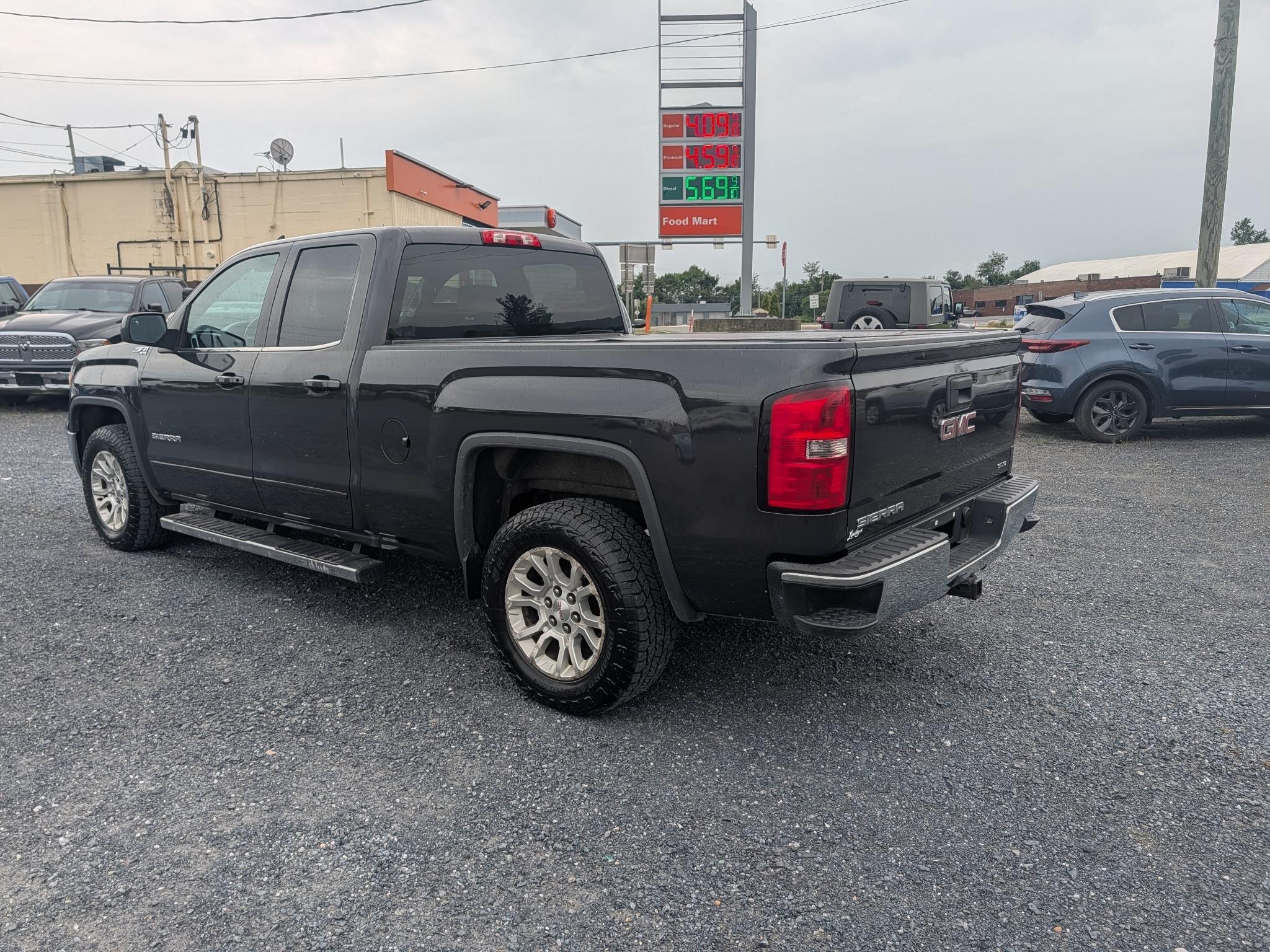 GMC Sierra 1500 SLE Double Cab 4WD 2015