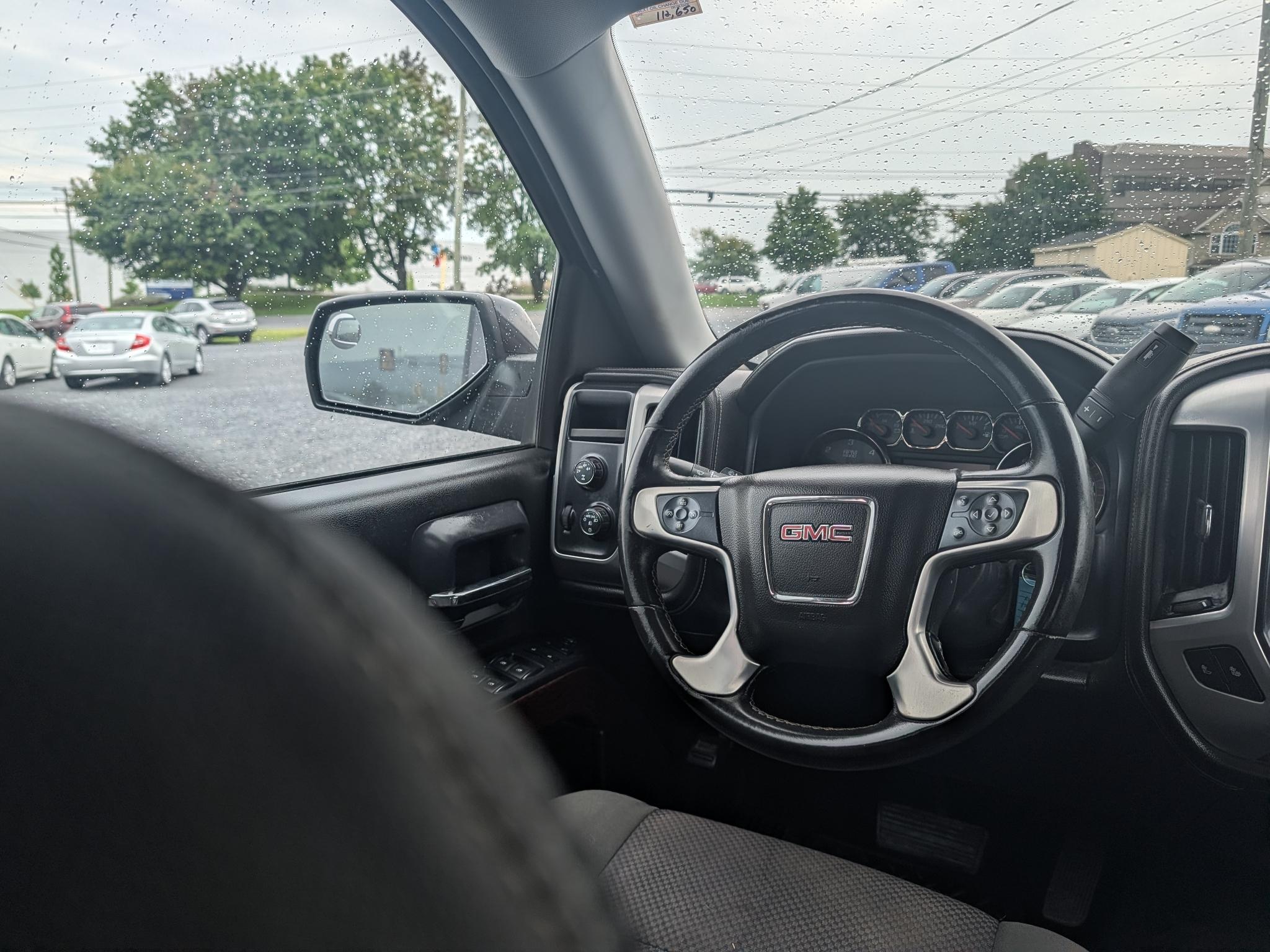 GMC Sierra 1500 SLE Double Cab 4WD 2015