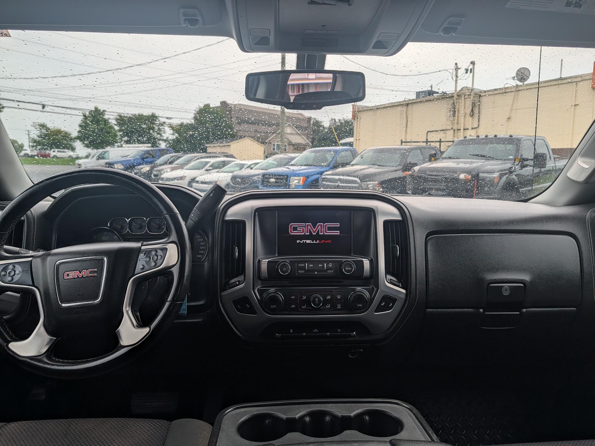 GMC Sierra 1500 SLE Double Cab 4WD 2015