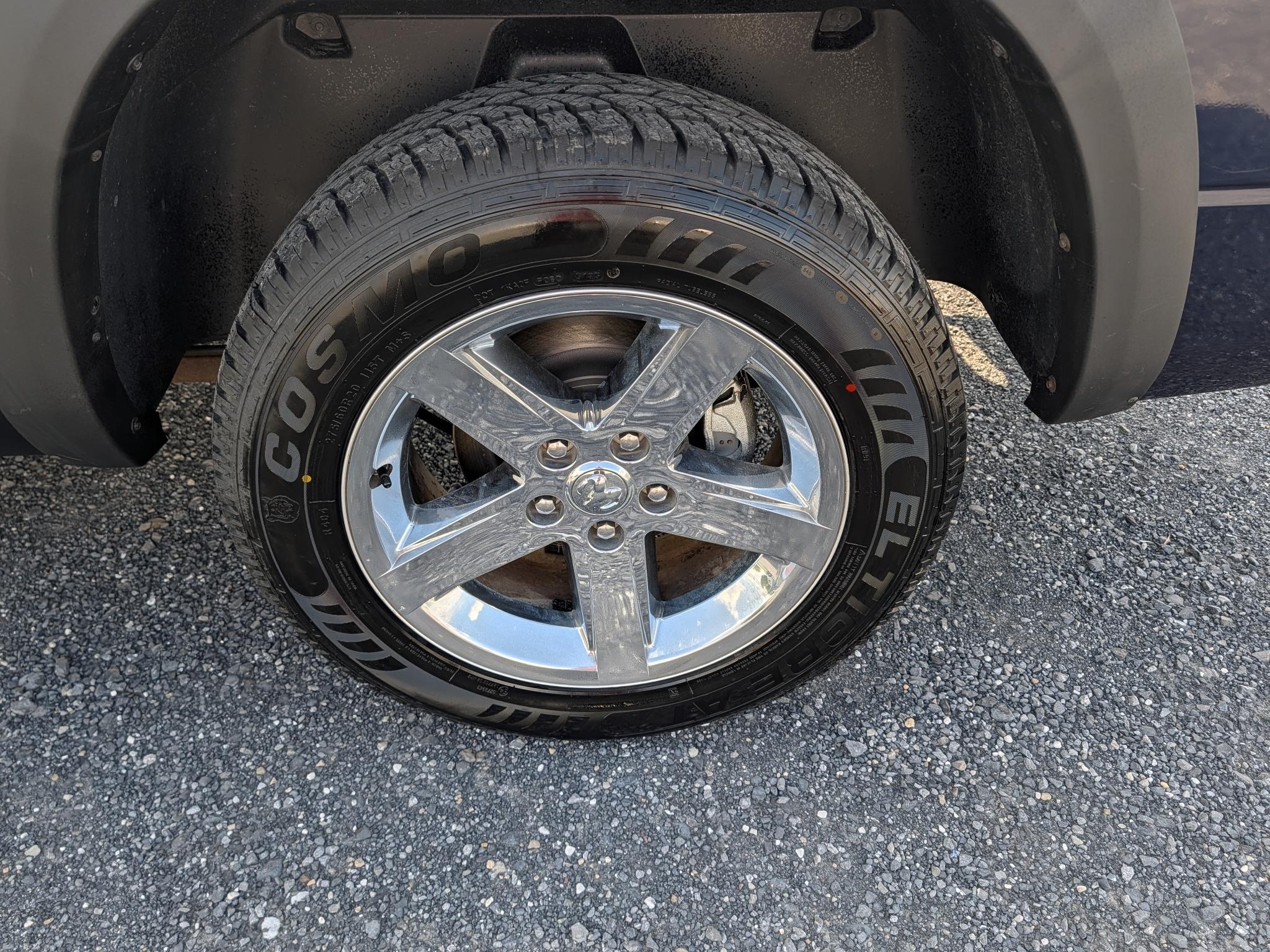RAM 1500 Express 4x4 Crew Cab 5'7" Box 2018