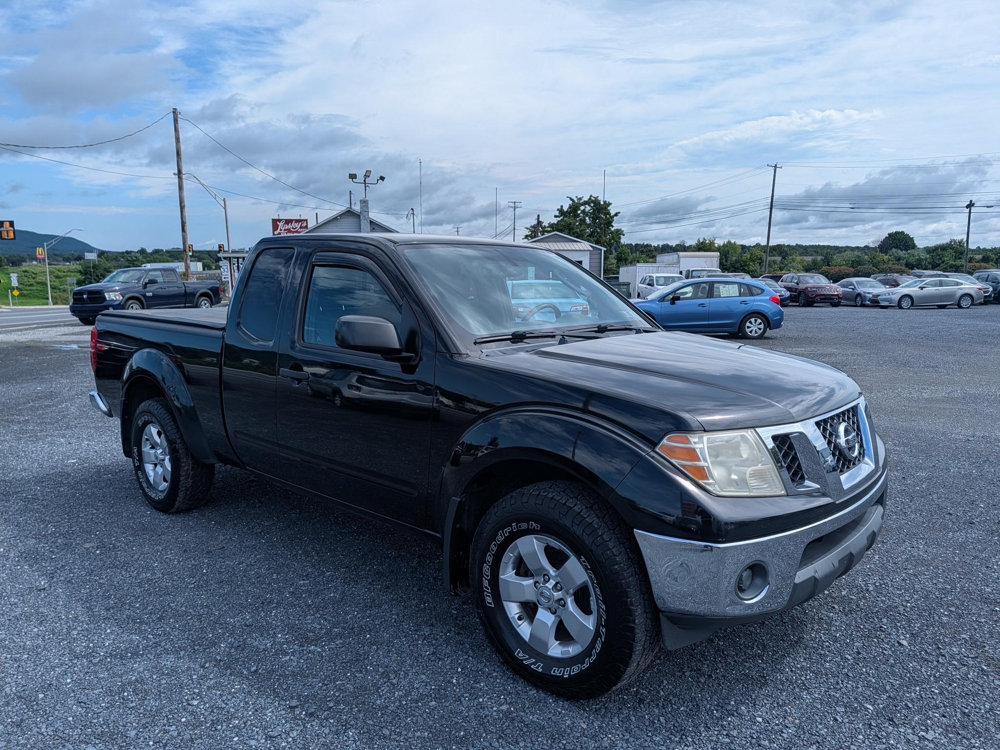 Nissan Frontier SV V6 King Cab 4WD 2011