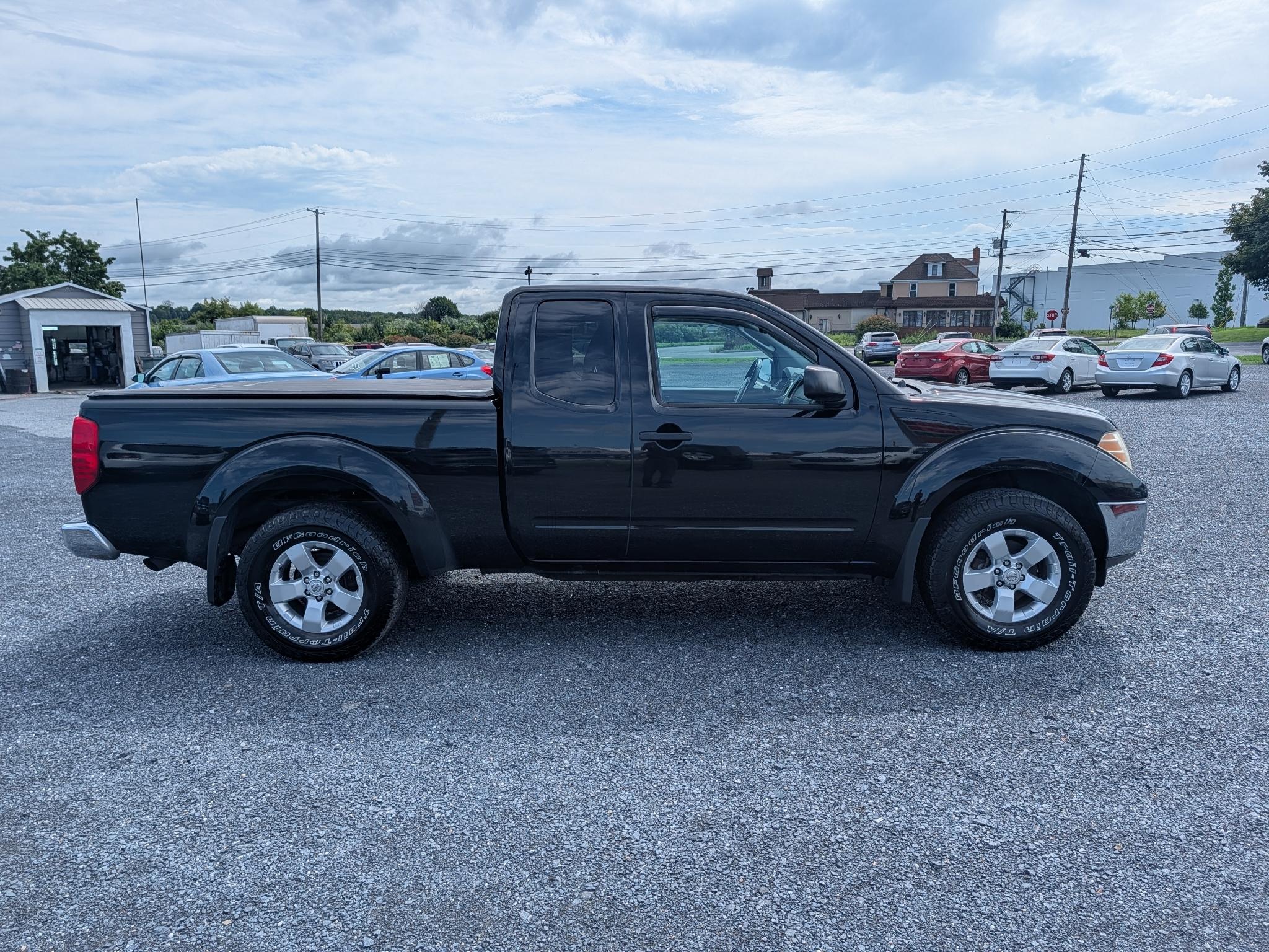 Nissan Frontier SV V6 King Cab 4WD 2011