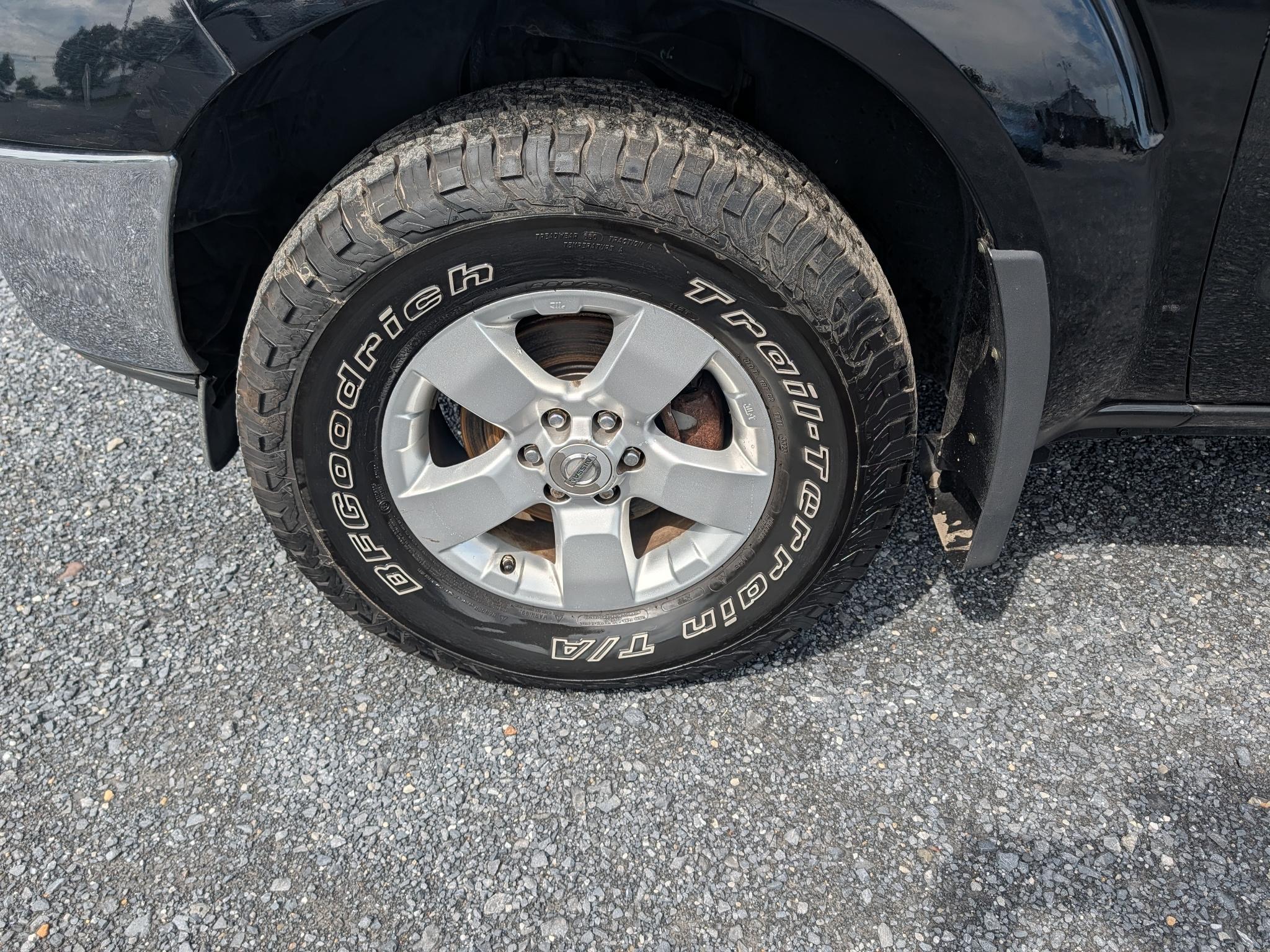 Nissan Frontier SV V6 King Cab 4WD 2011