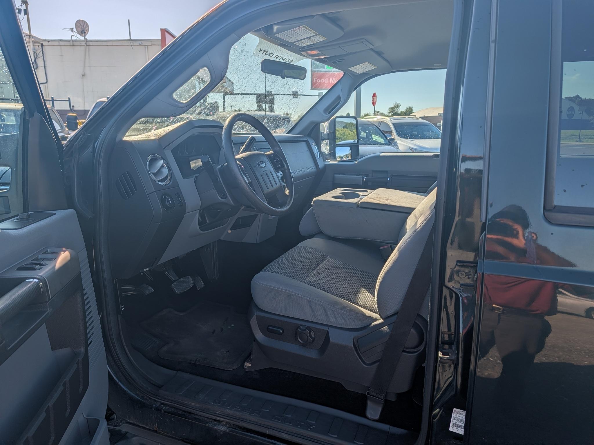 Ford F-250 SD XLT Crew Cab Long Bed 4WD 2012