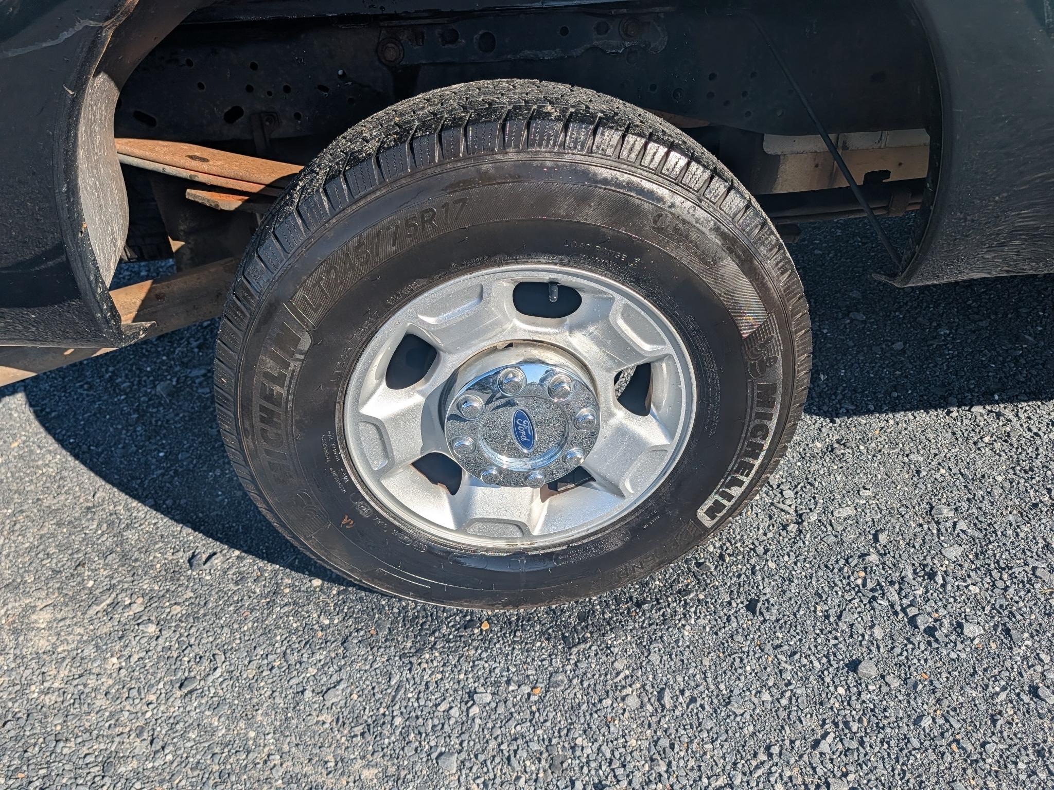 Ford F-250 SD XLT Crew Cab Long Bed 4WD 2012