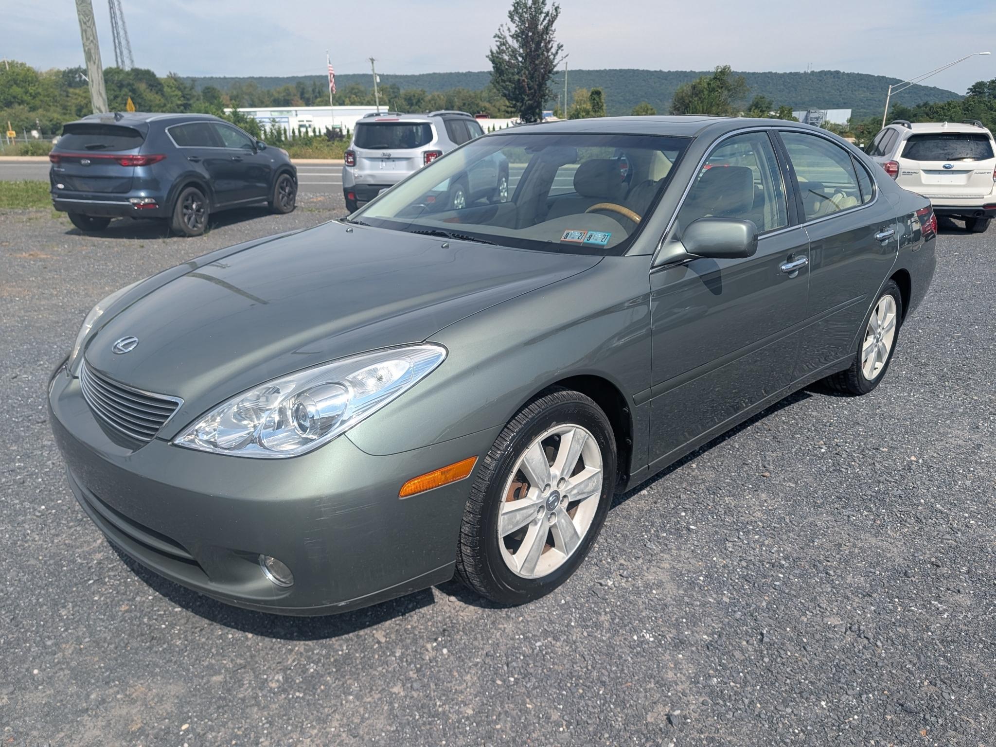 2005 Lexus ES 330 Sedan