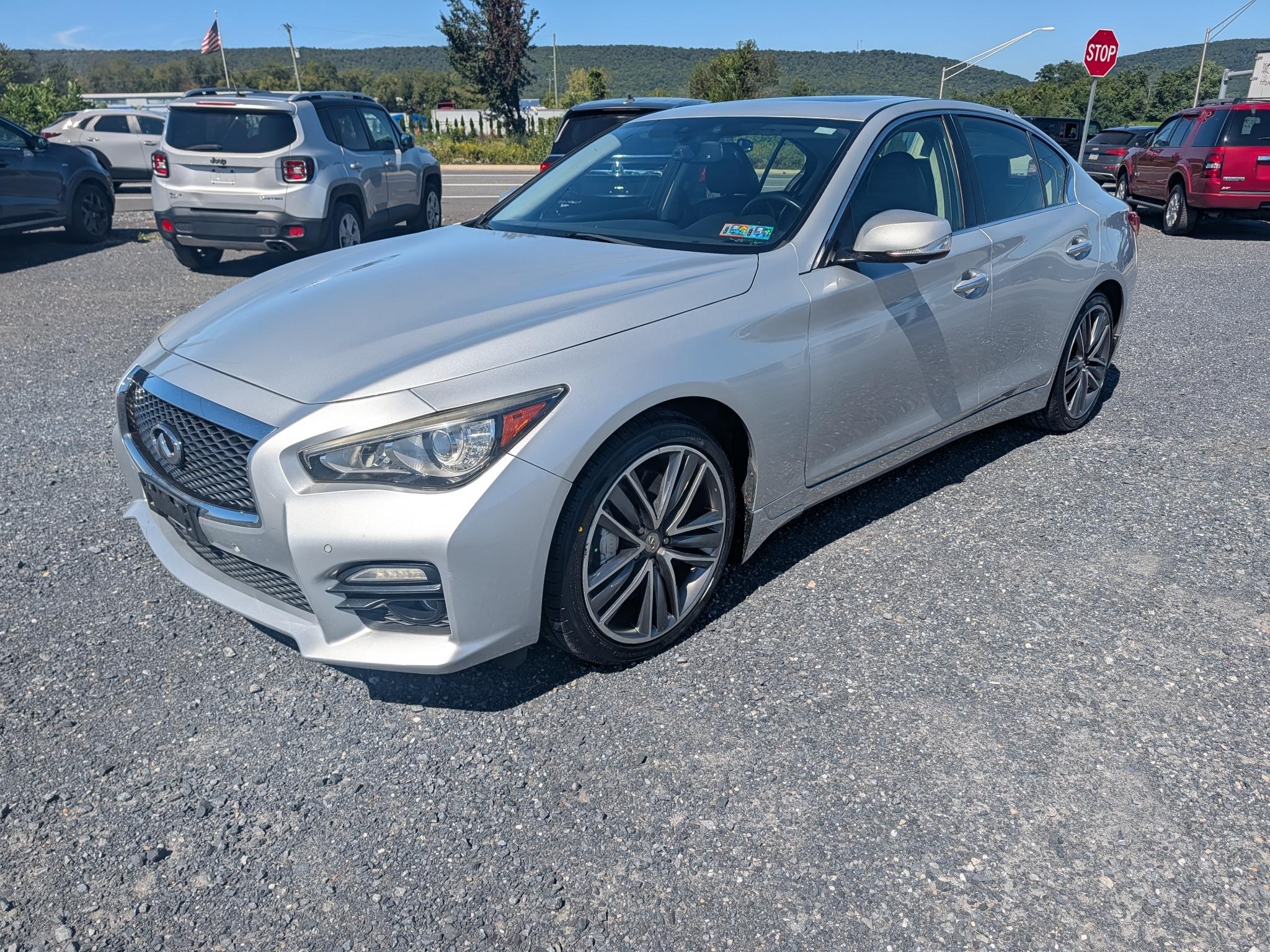 Infiniti Q50 Premium AWD 2014