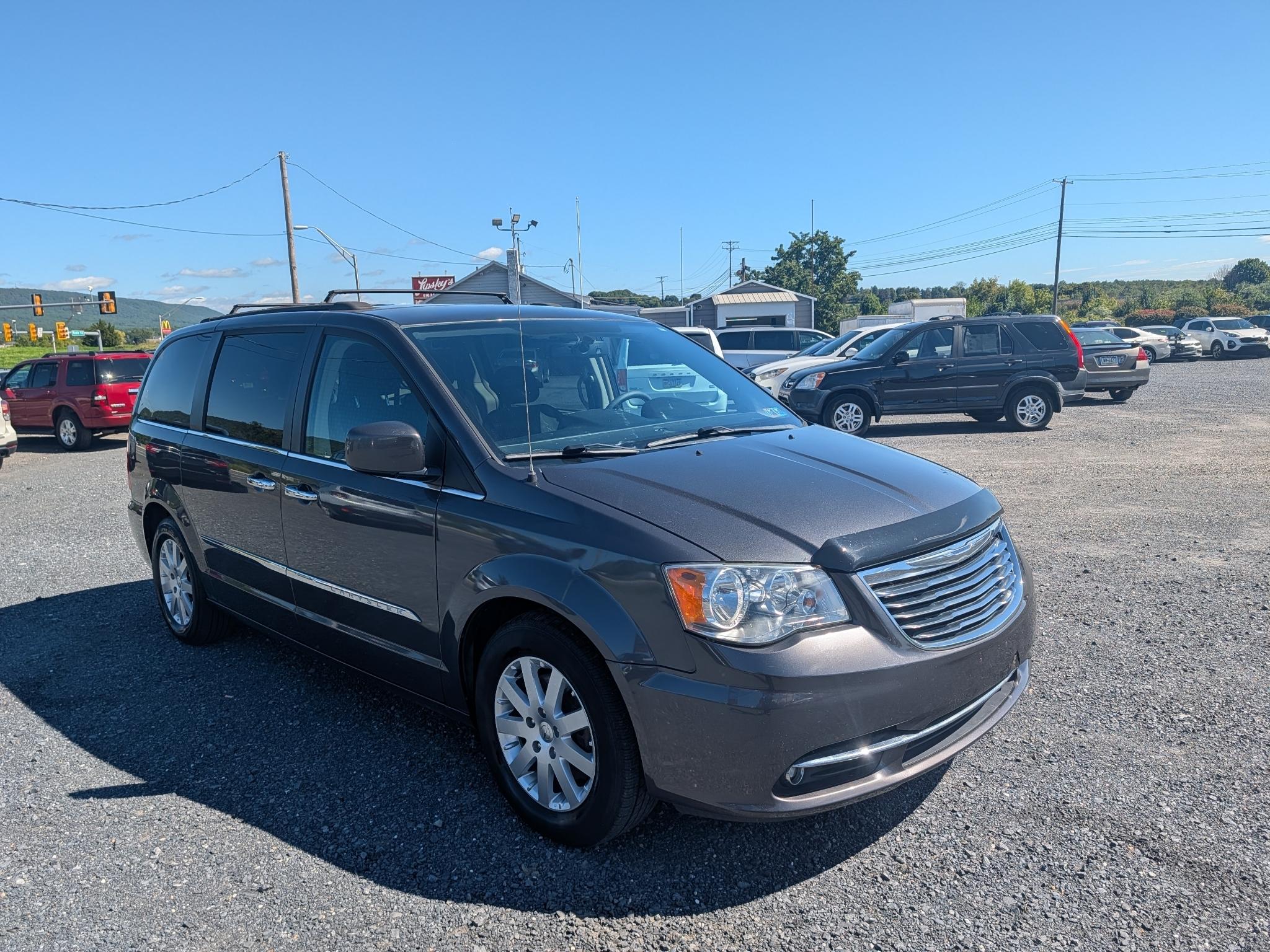 2016 Chrysler Town & Country Touring