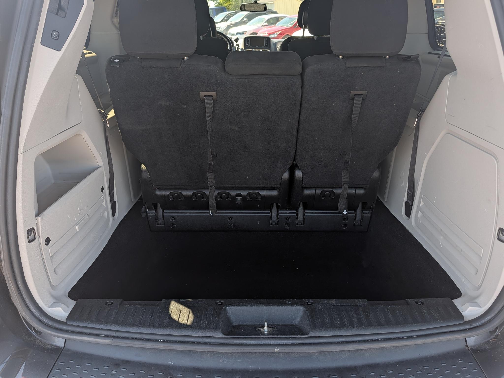 Chrysler Town & Country Touring 2016