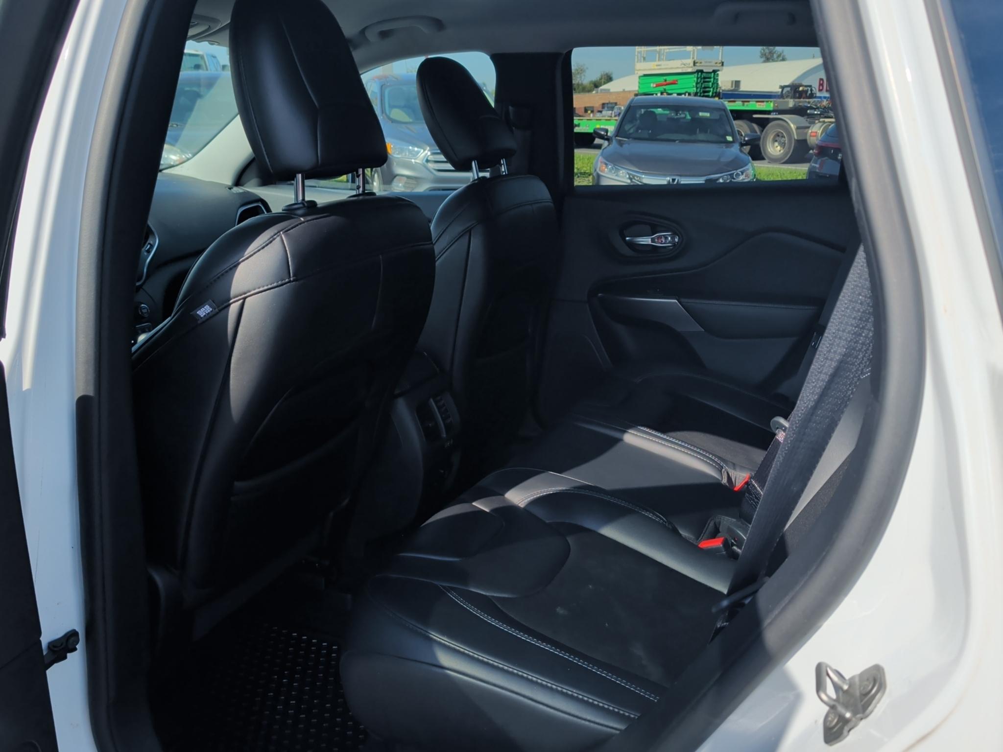 Jeep Cherokee Latitude Plus 4WD 2019