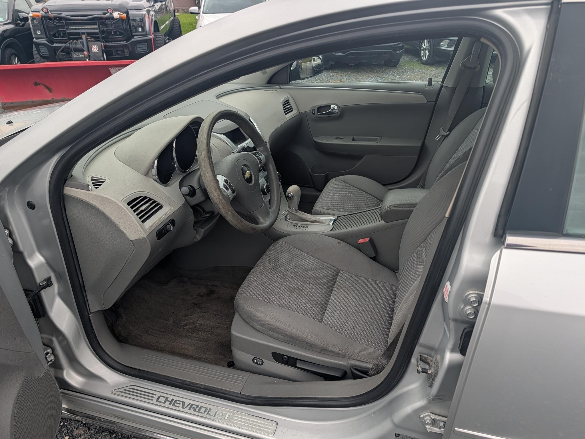 Chevrolet Malibu 1LT 2010