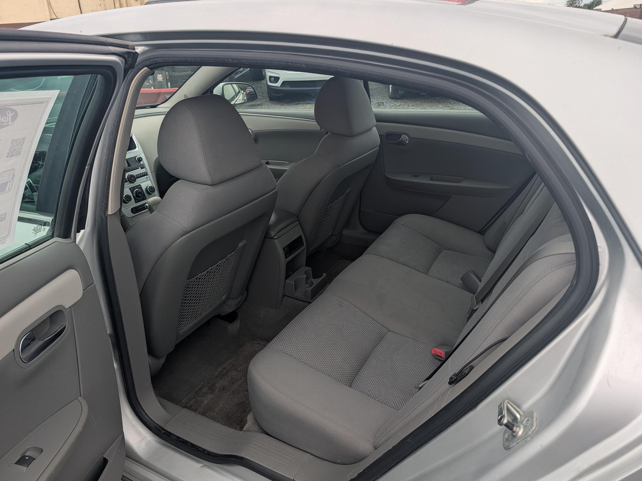 Chevrolet Malibu 1LT 2010
