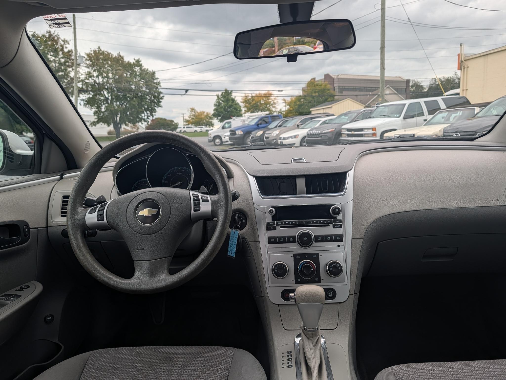 Chevrolet Malibu 1LT 2010