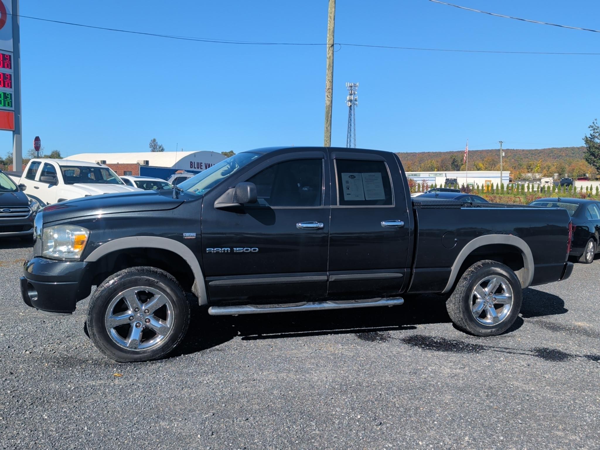 Dodge Ram 1500 ST Quad Cab 4WD 2007