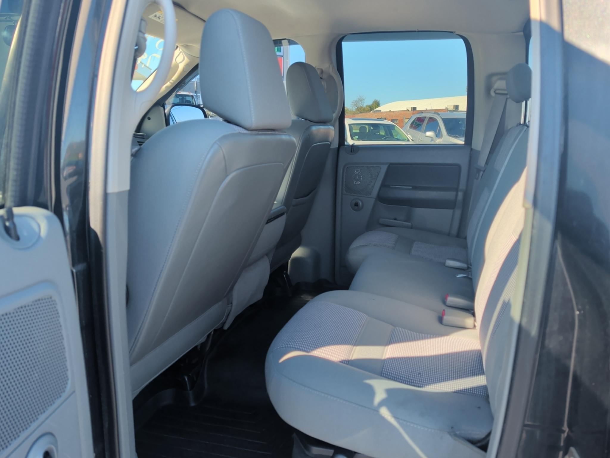 Dodge Ram 1500 ST Quad Cab 4WD 2007