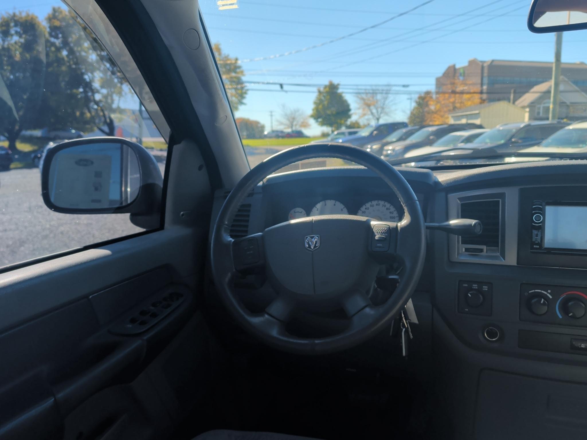 Dodge Ram 1500 ST Quad Cab 4WD 2007