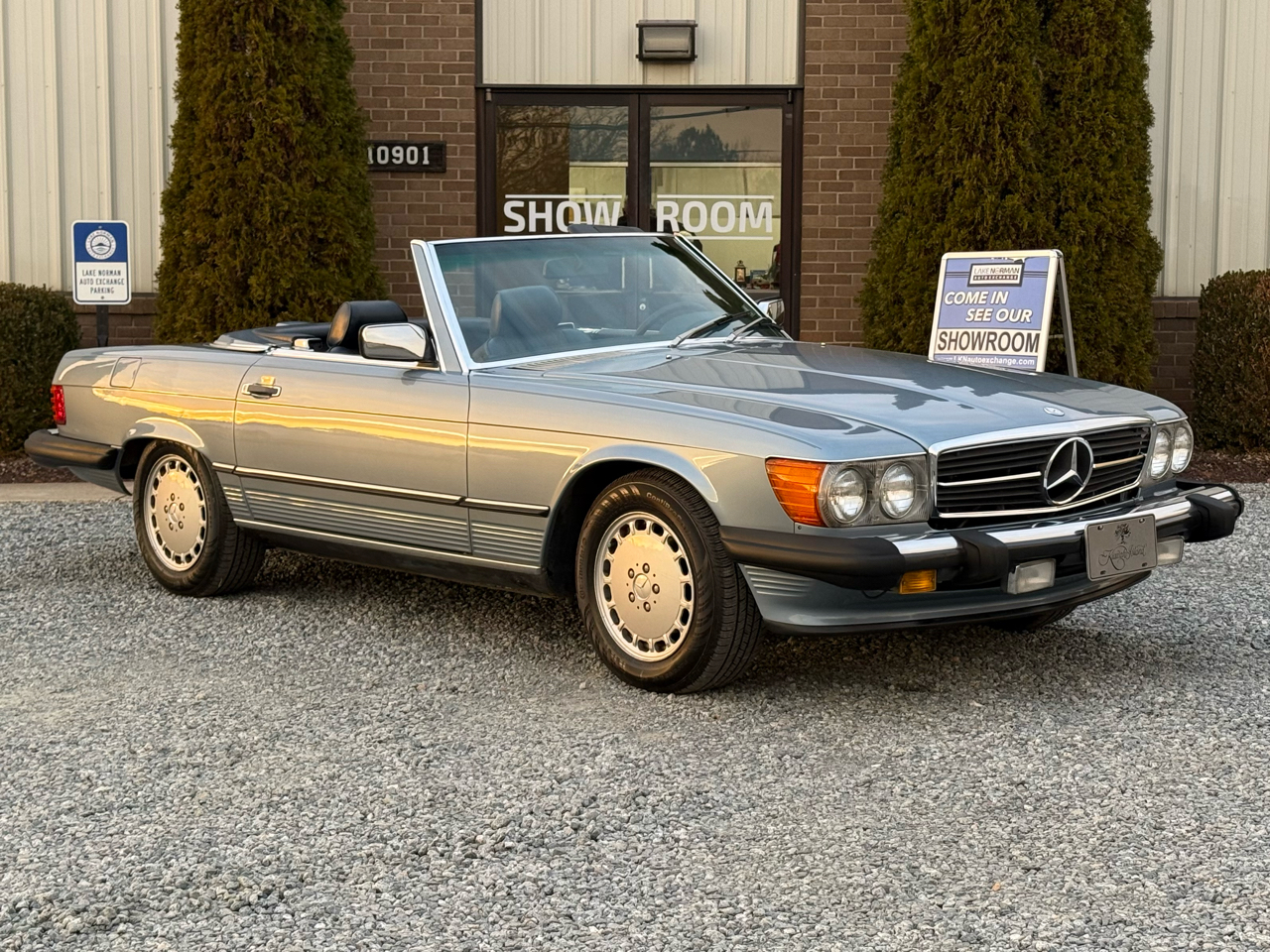 1986 Mercedes-Benz 560's photo