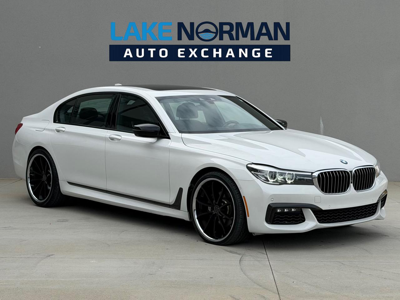 2016 BMW 7 Series 4dr Sdn 740i RWD
