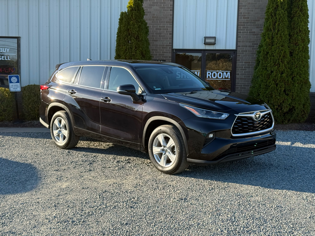 2021 Toyota Highlander LE FWD (Natl)