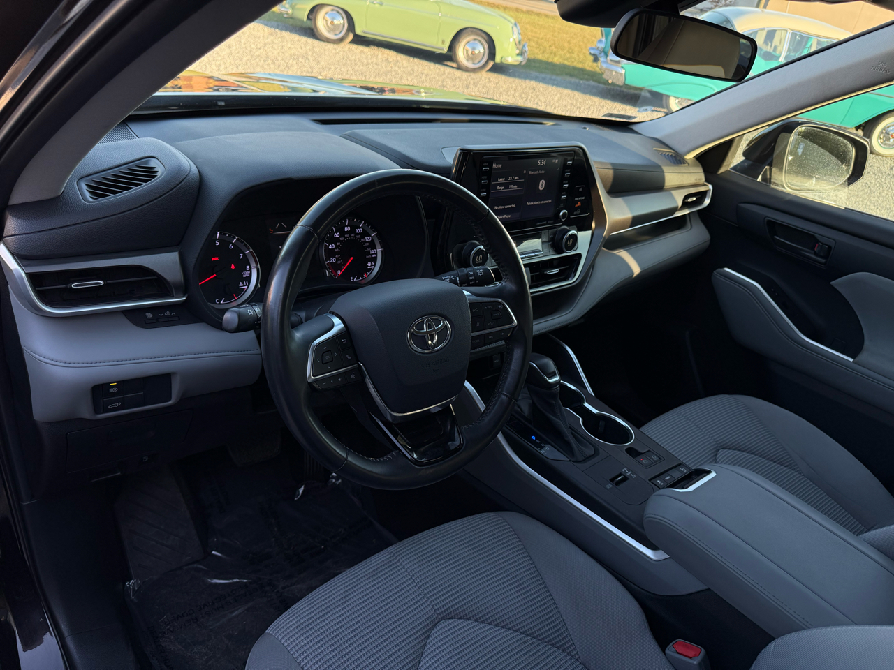 Toyota Highlander LE FWD (Natl) 2021