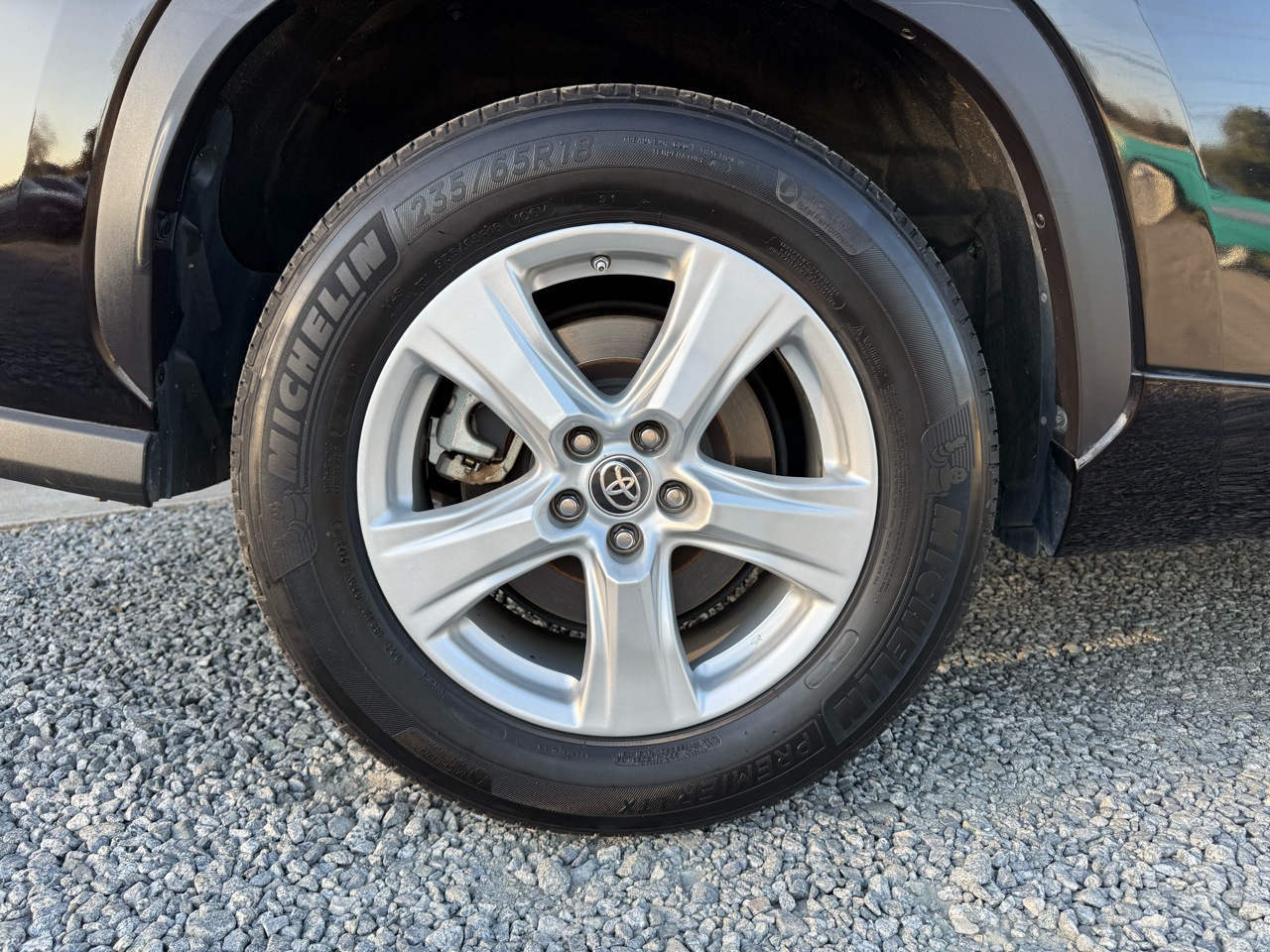 Toyota Highlander LE FWD (Natl) 2021