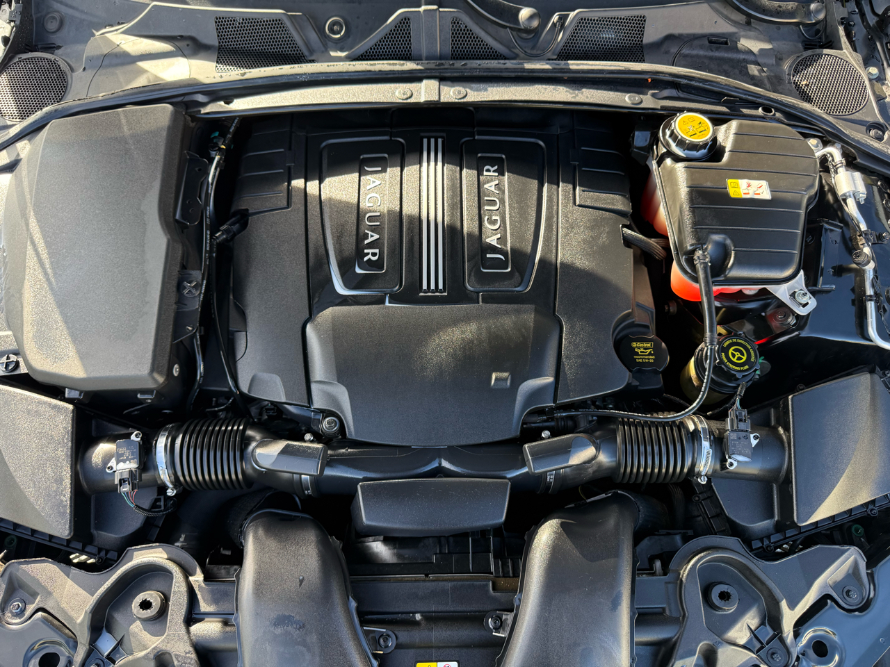 Jaguar XF 4dr Sdn Portfolio 2012
