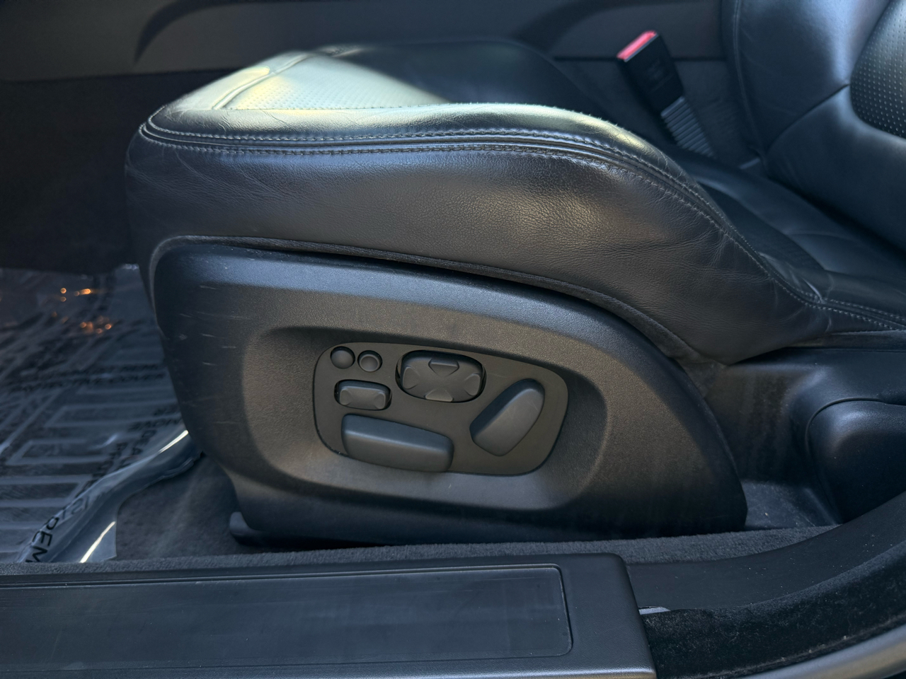 Jaguar XF 4dr Sdn Portfolio 2012