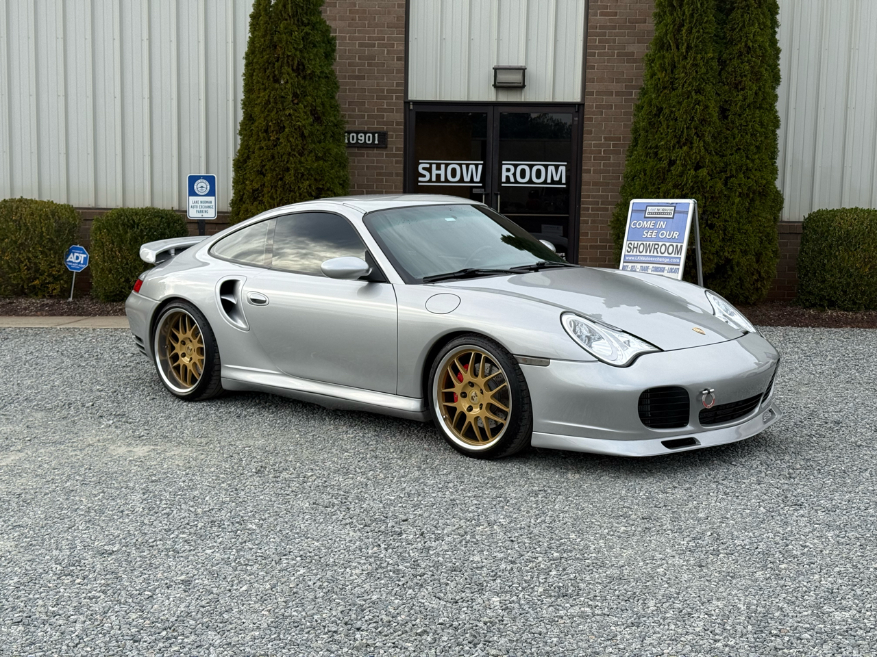 2001 Porsche 911 Carrera 2dr Carrera Turbo Tiptronic