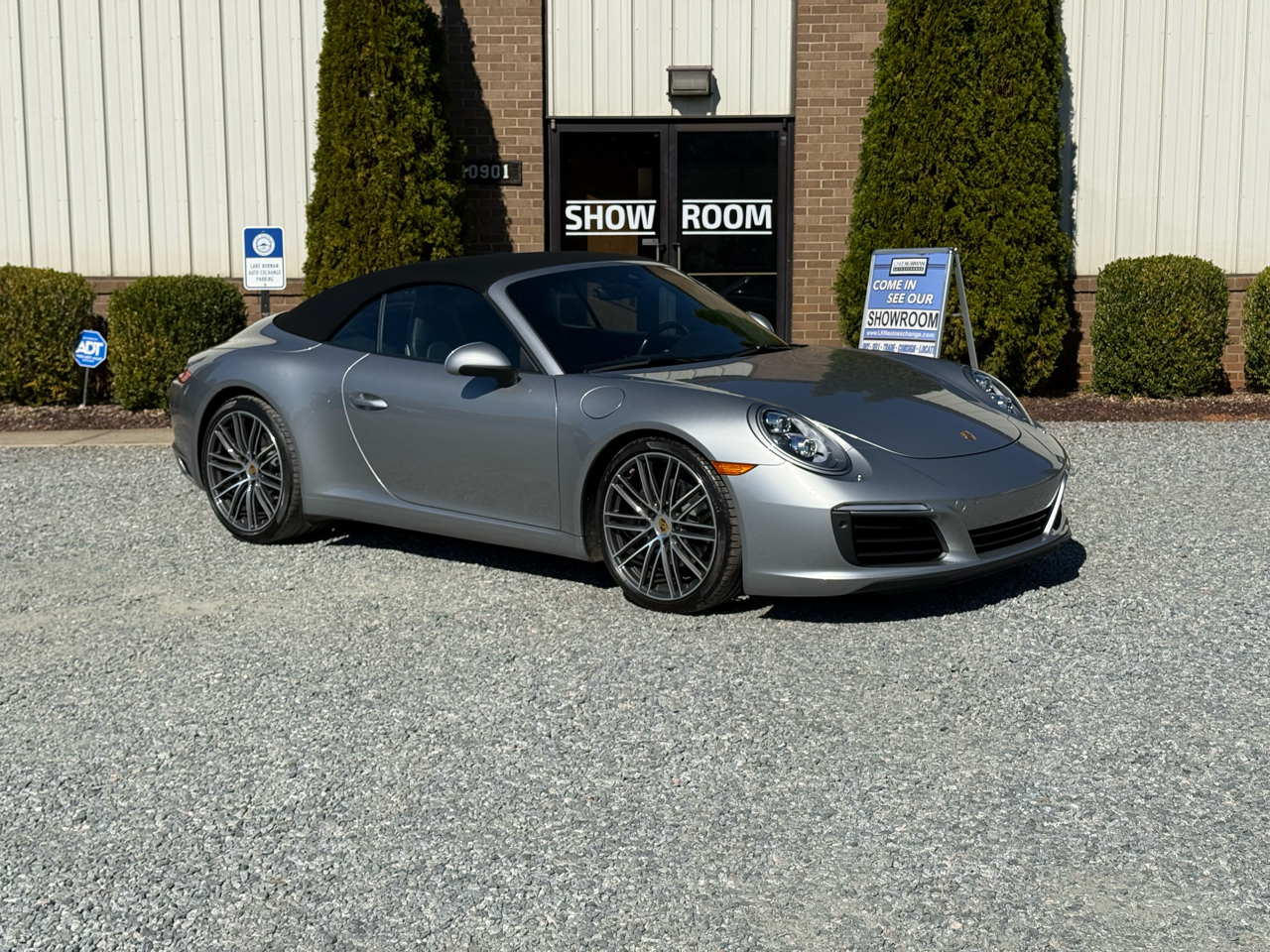 2017 Porsche 911 Carrera Cabriolet