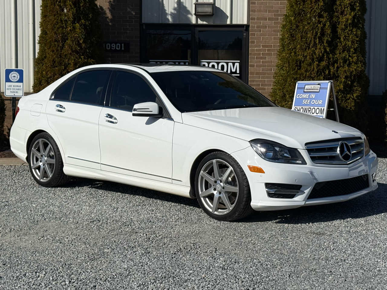 2013 Mercedes-Benz C-Class 4dr Sdn C 300 Sport 4MATIC
