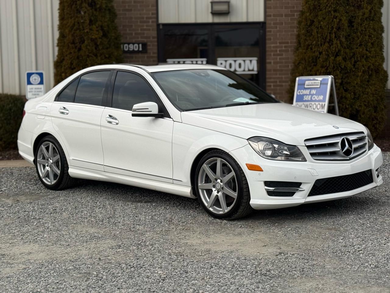 2013 Mercedes-Benz C-Class 4dr Sdn C 300 Sport 4MATIC