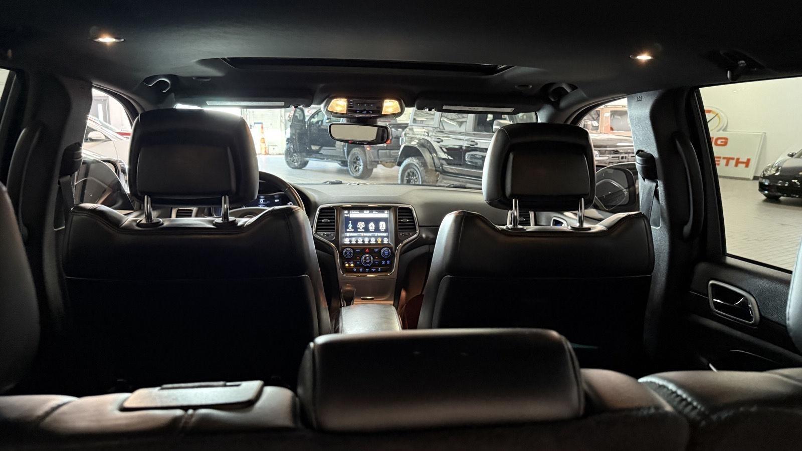 Jeep Grand Cherokee  2018
