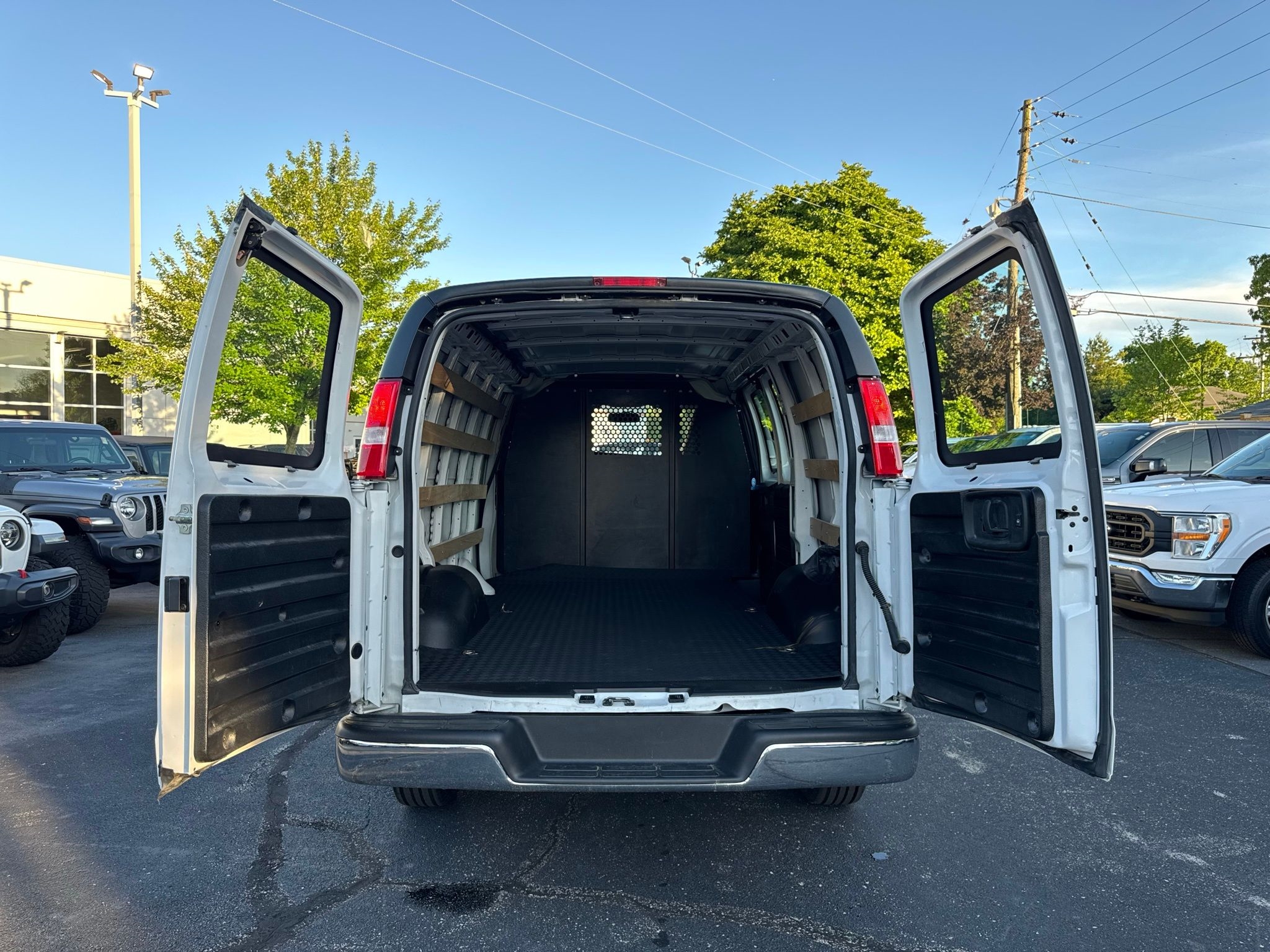 Chevrolet Express  2023