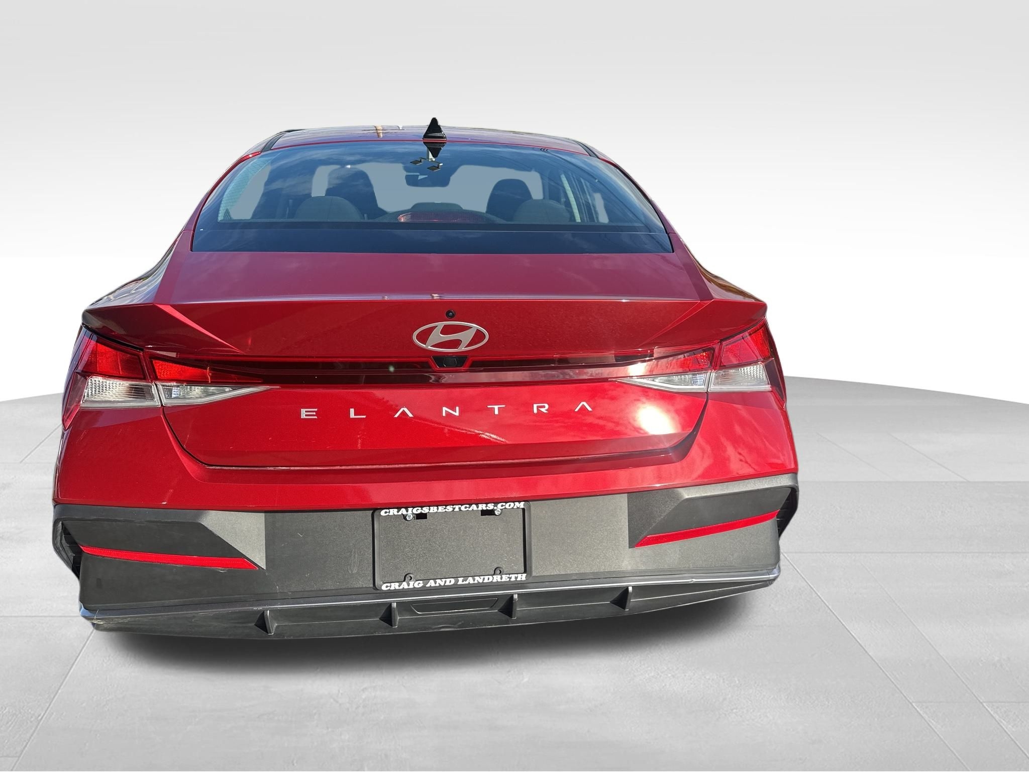 Hyundai Elantra  2024 Hyundai Elantra  2024