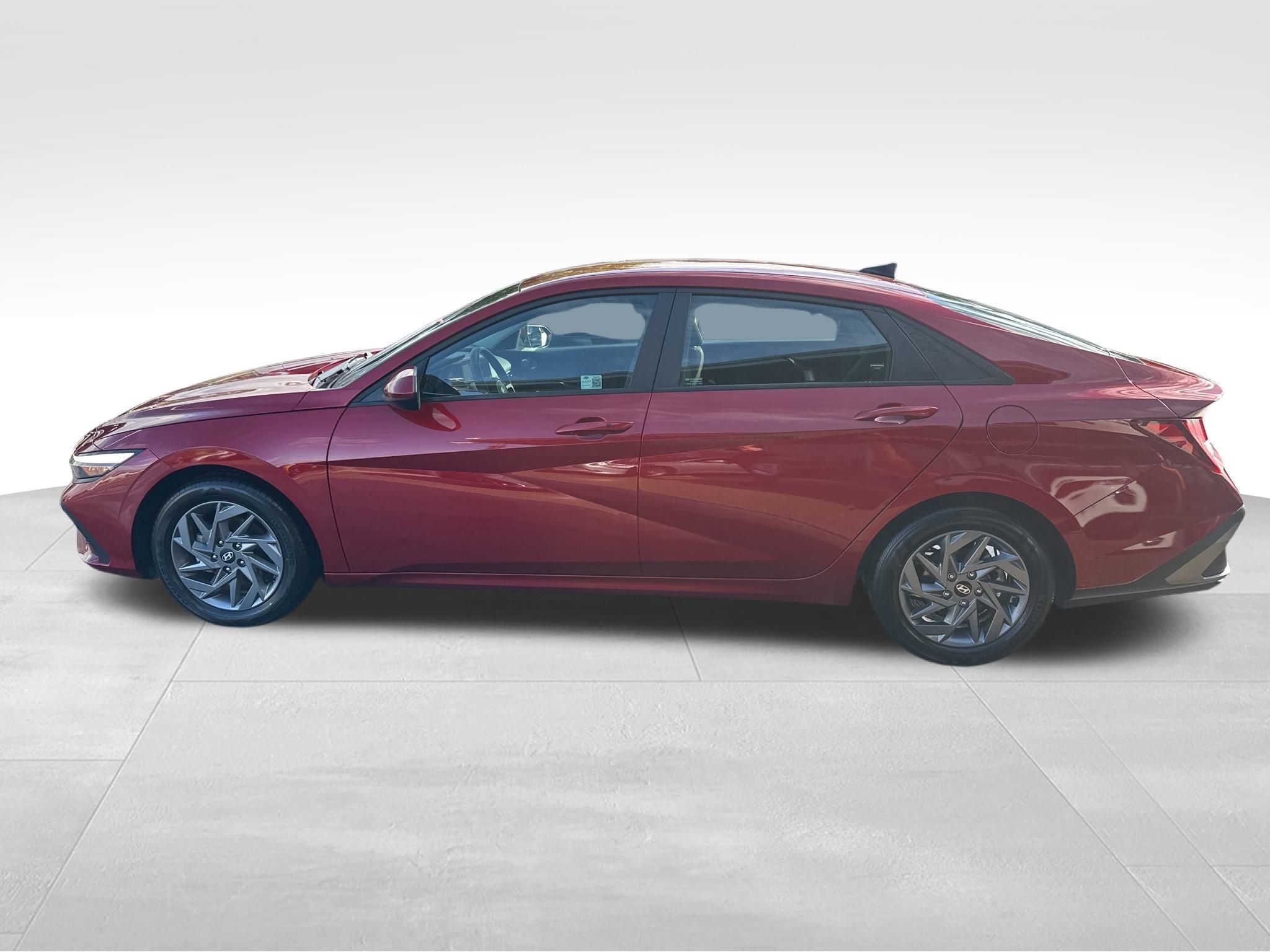 Hyundai Elantra  2024 Hyundai Elantra  2024