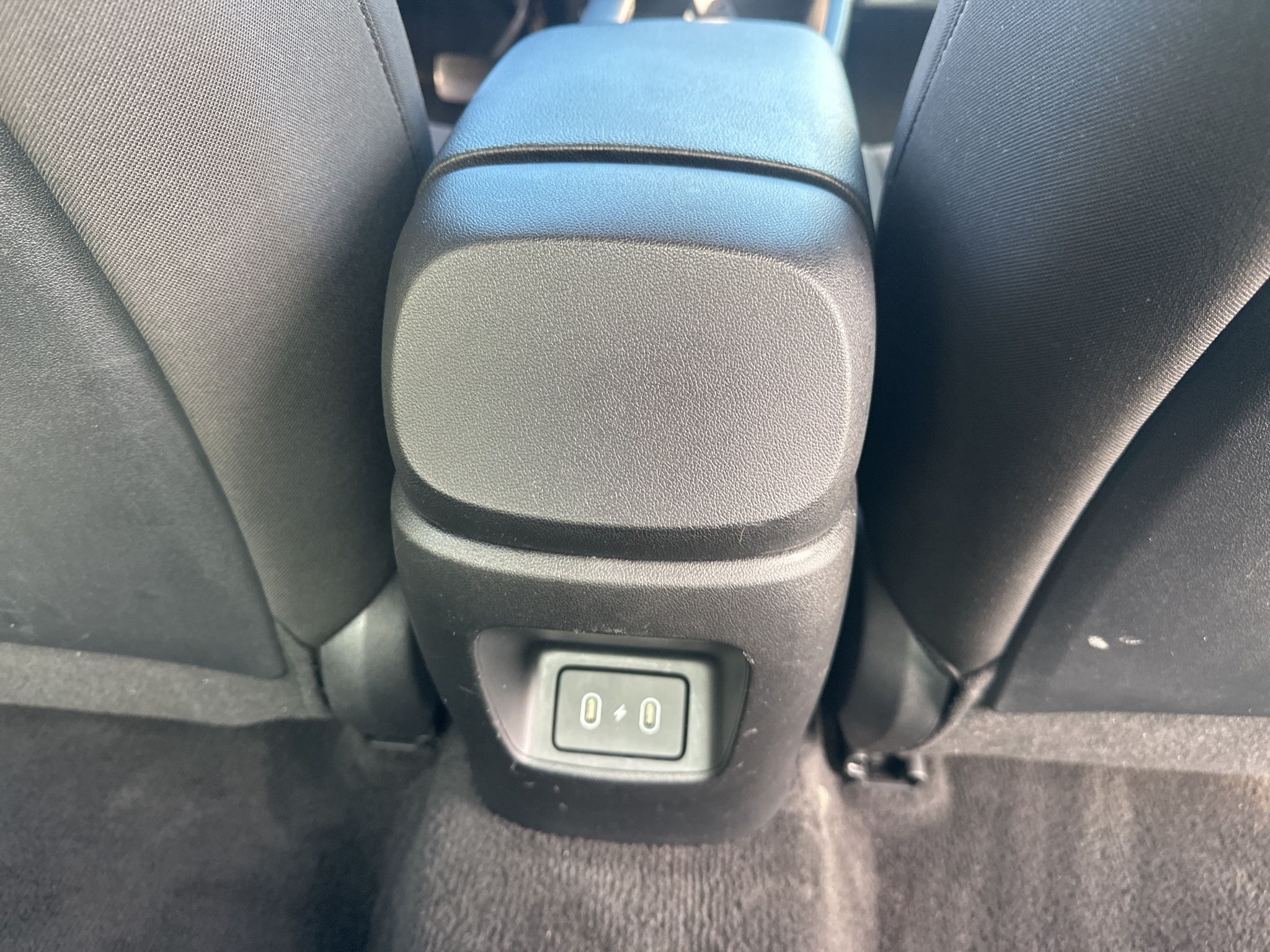 Hyundai Elantra  2024 Hyundai Elantra  2024