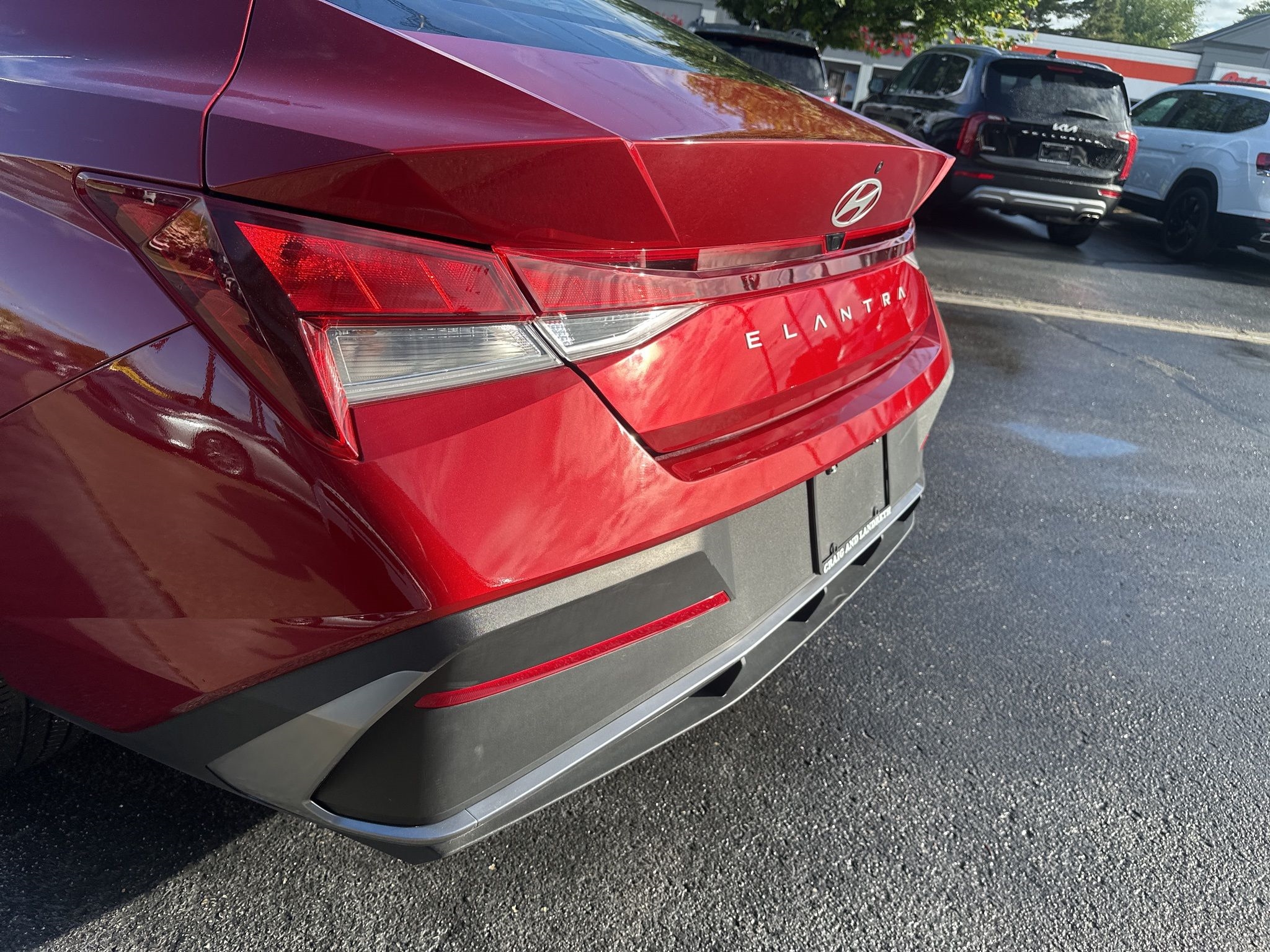 Hyundai Elantra  2024 Hyundai Elantra  2024