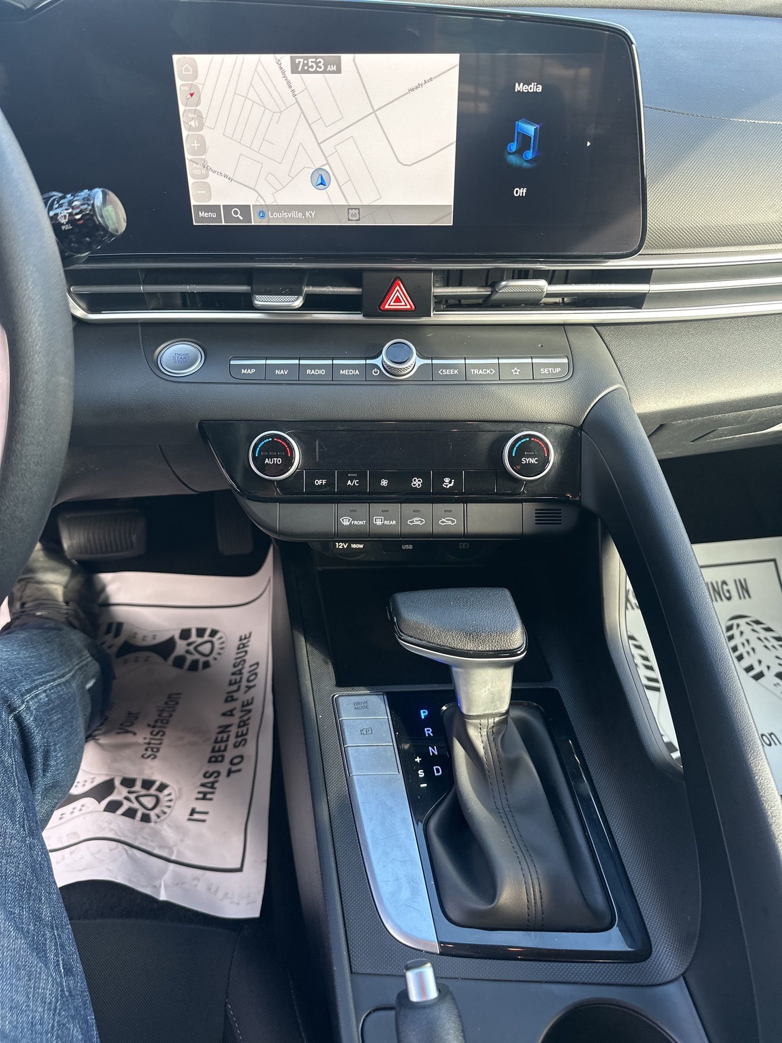 Hyundai Elantra  2024 Hyundai Elantra  2024