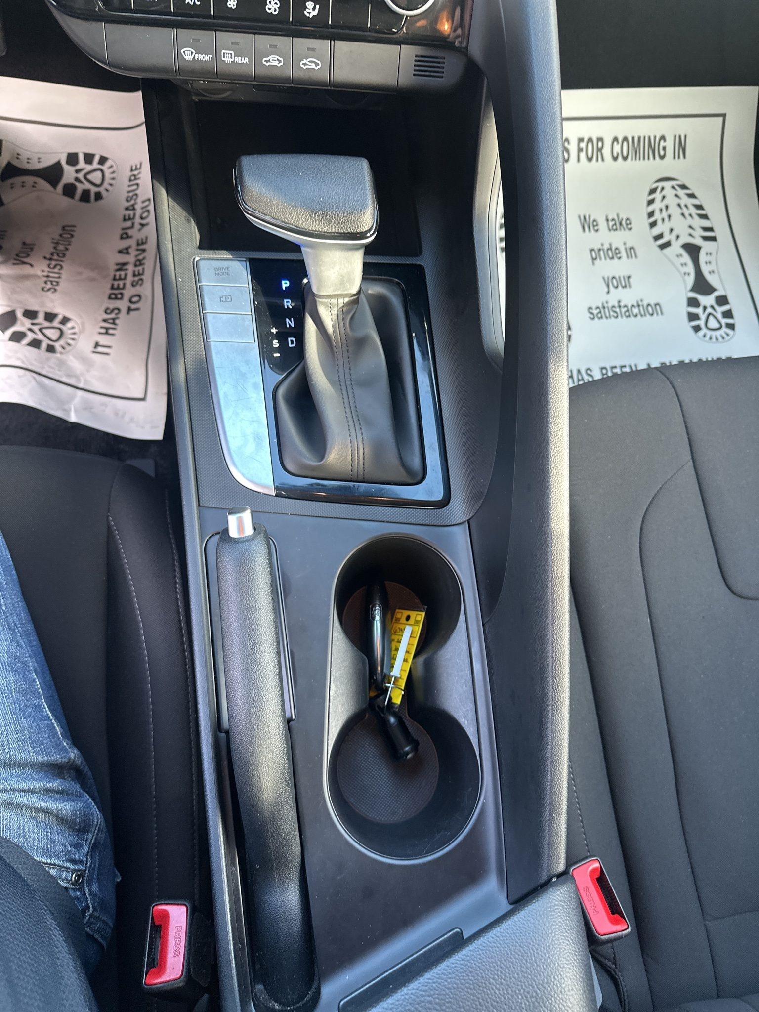 Hyundai Elantra  2024 Hyundai Elantra  2024