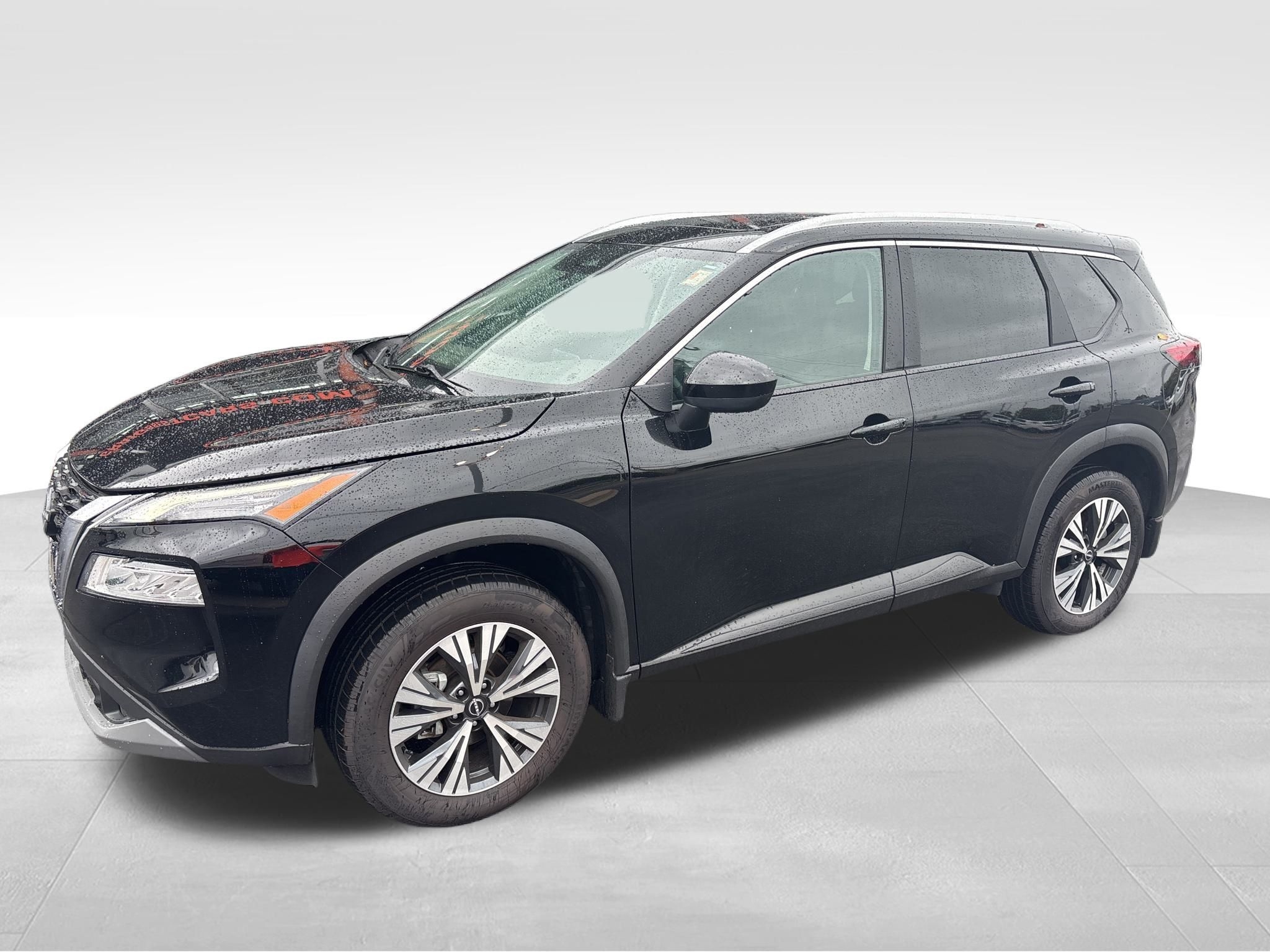 2023 Nissan Rogue SV photo 2