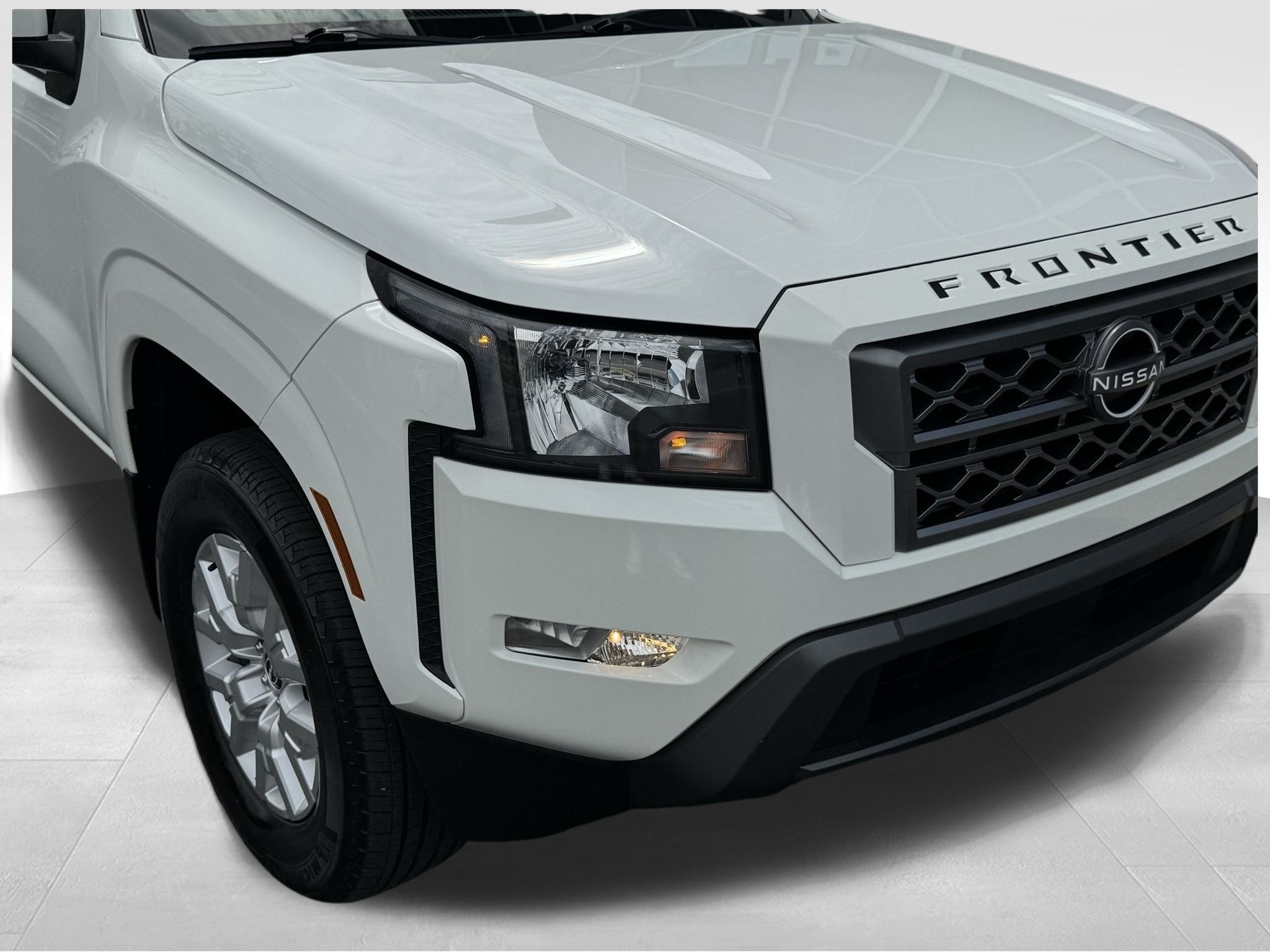 2022 Nissan Frontier SV photo 7