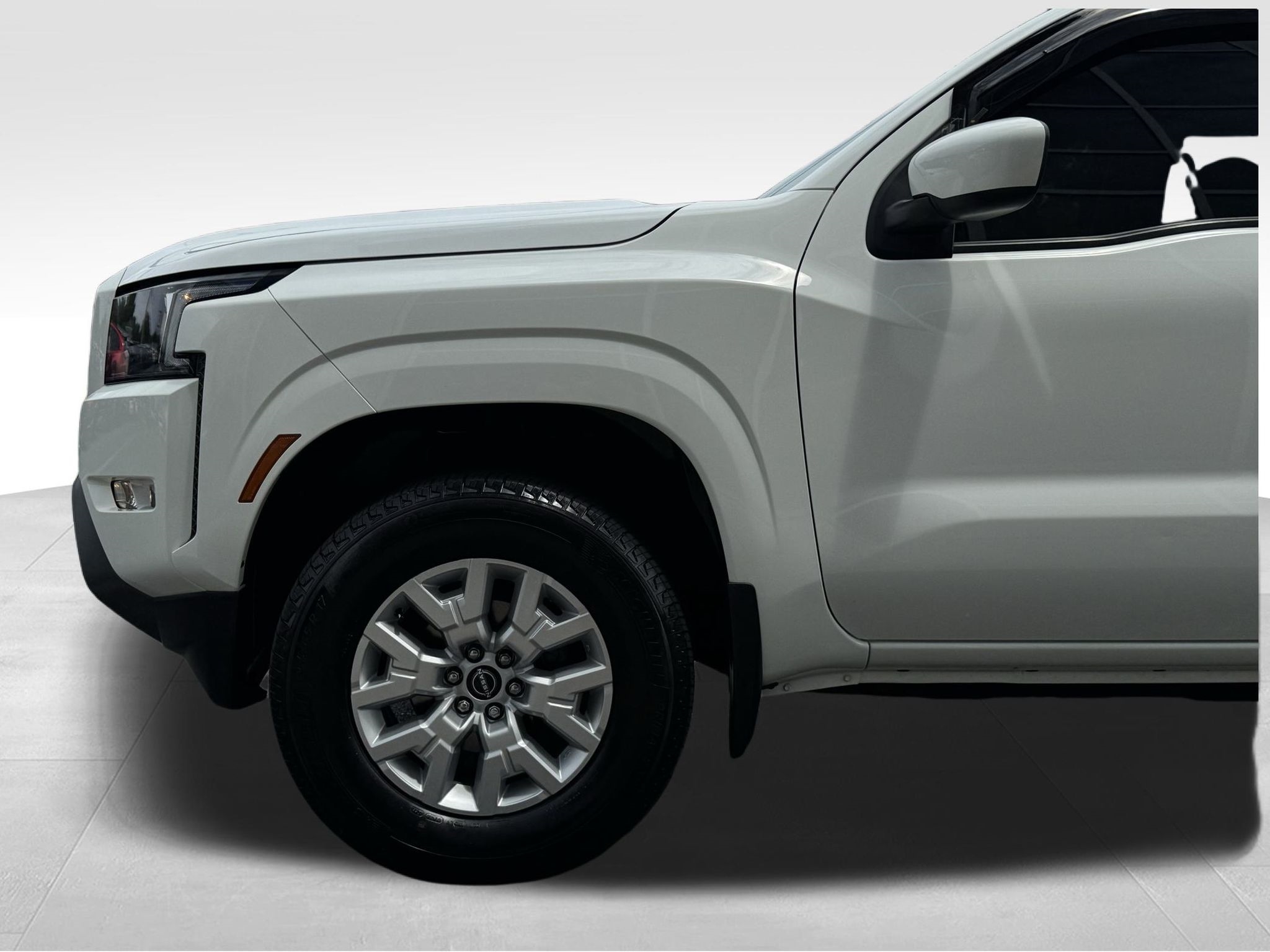 2022 Nissan Frontier SV photo 11