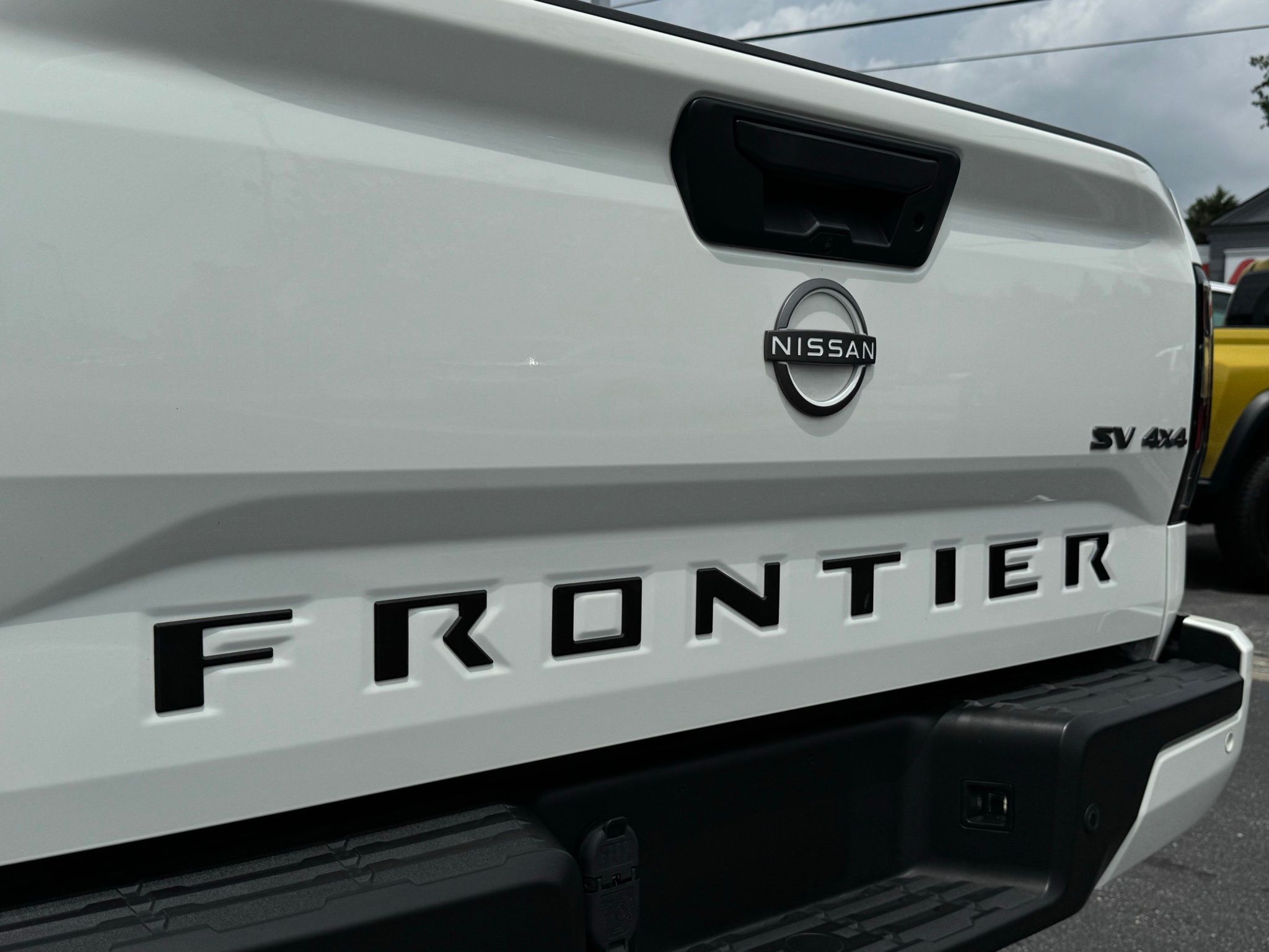 2022 Nissan Frontier SV photo 15