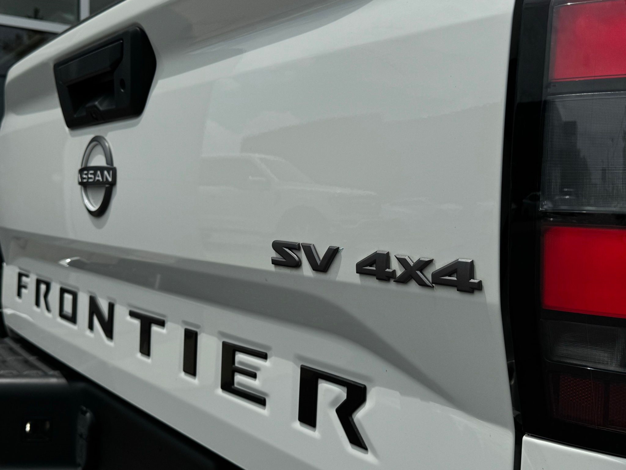 2022 Nissan Frontier SV photo 17